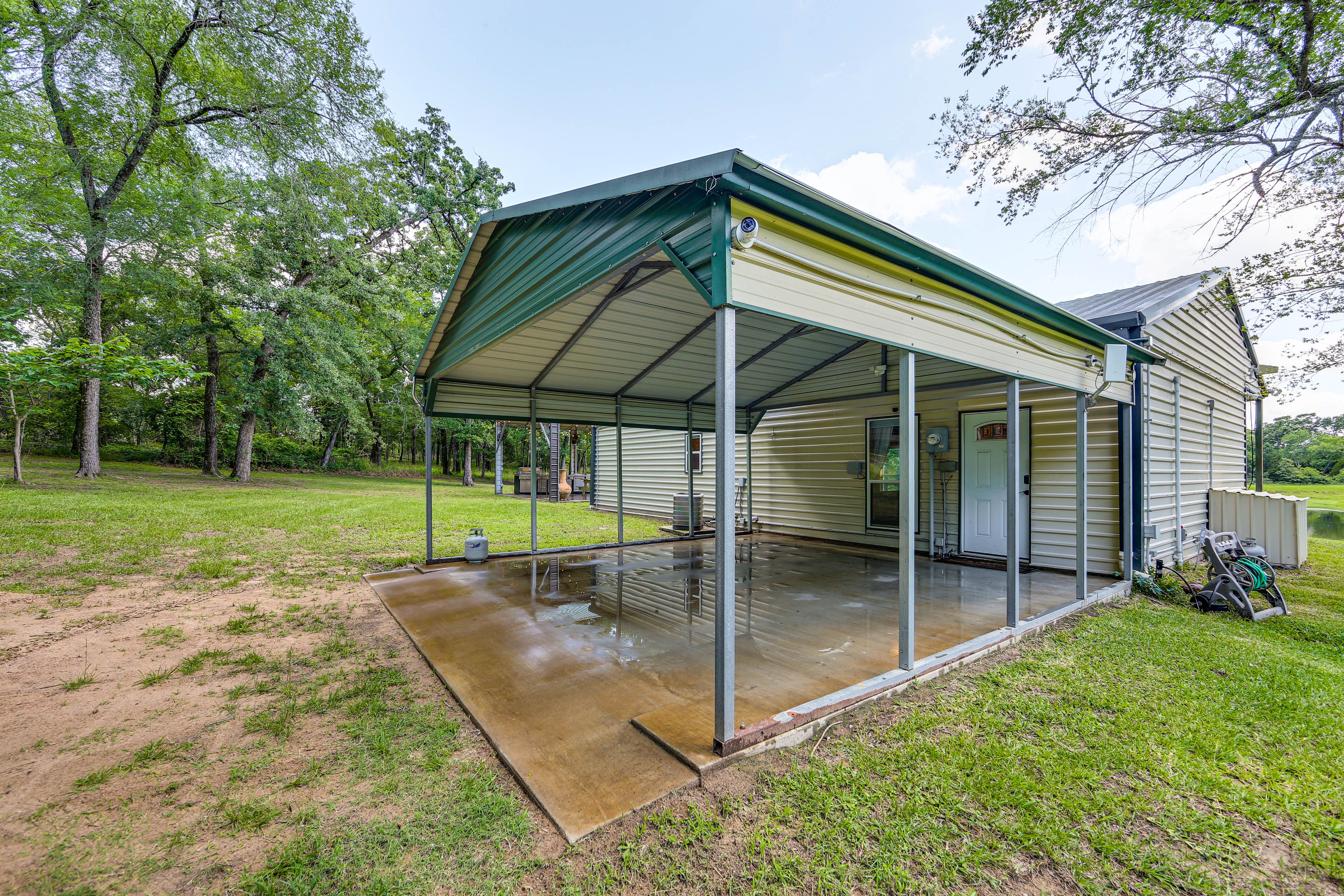 Parking | Carport (2 Vehicles) | Boat Parking On-Site