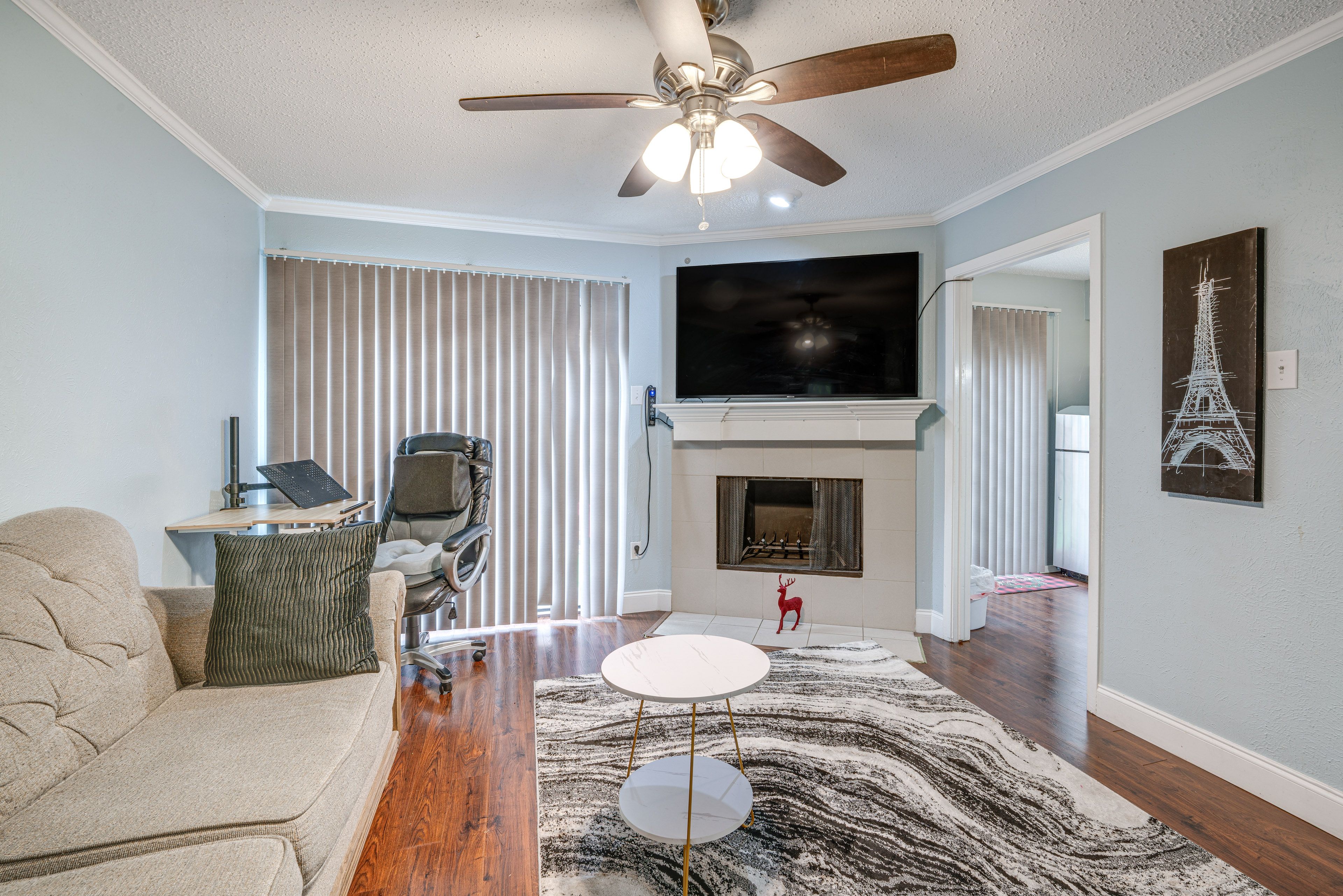 Dallas Vacation Rental | 2BR | 1.5BA | 970 Sq Ft