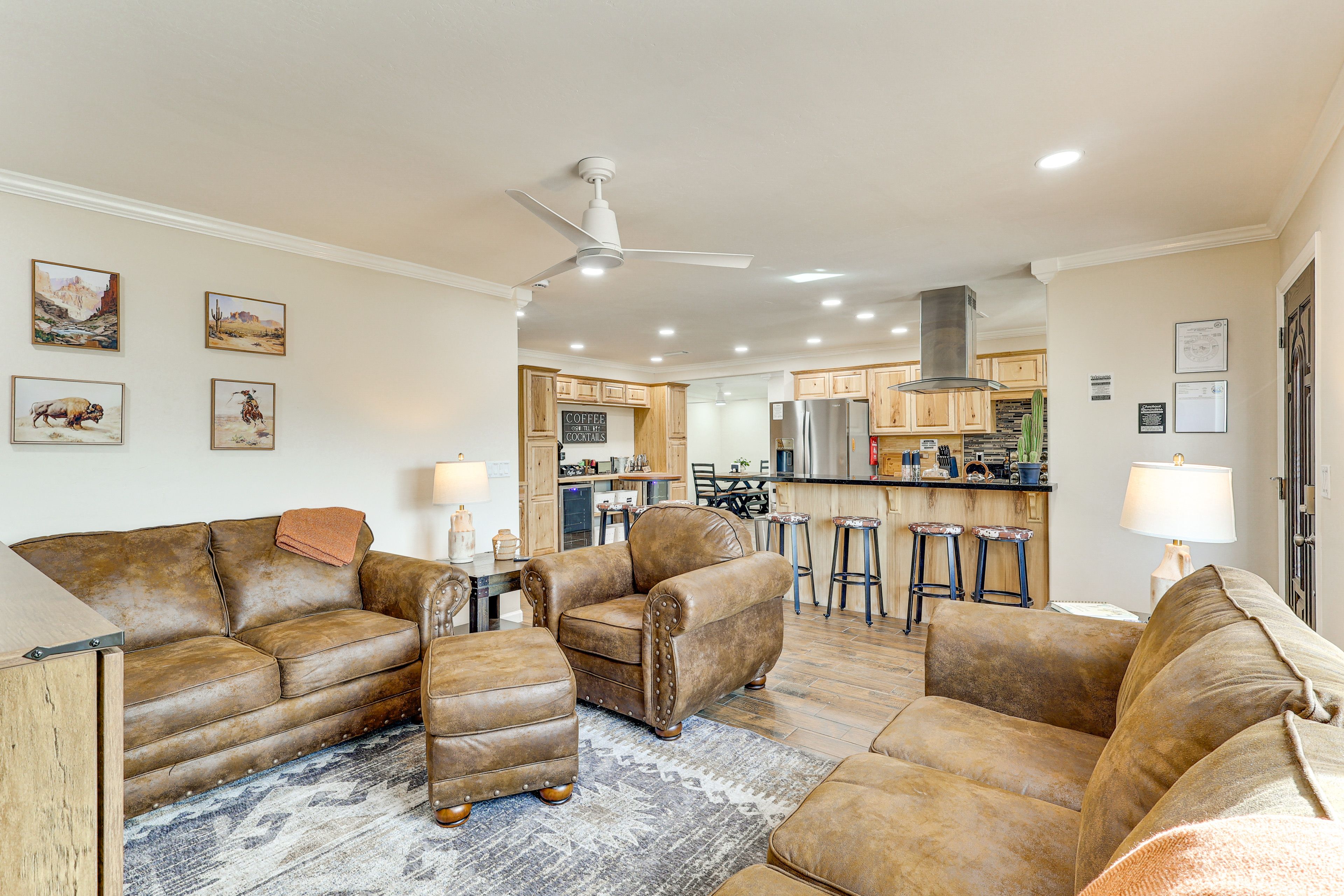 Living Room | Flat-Screen TV