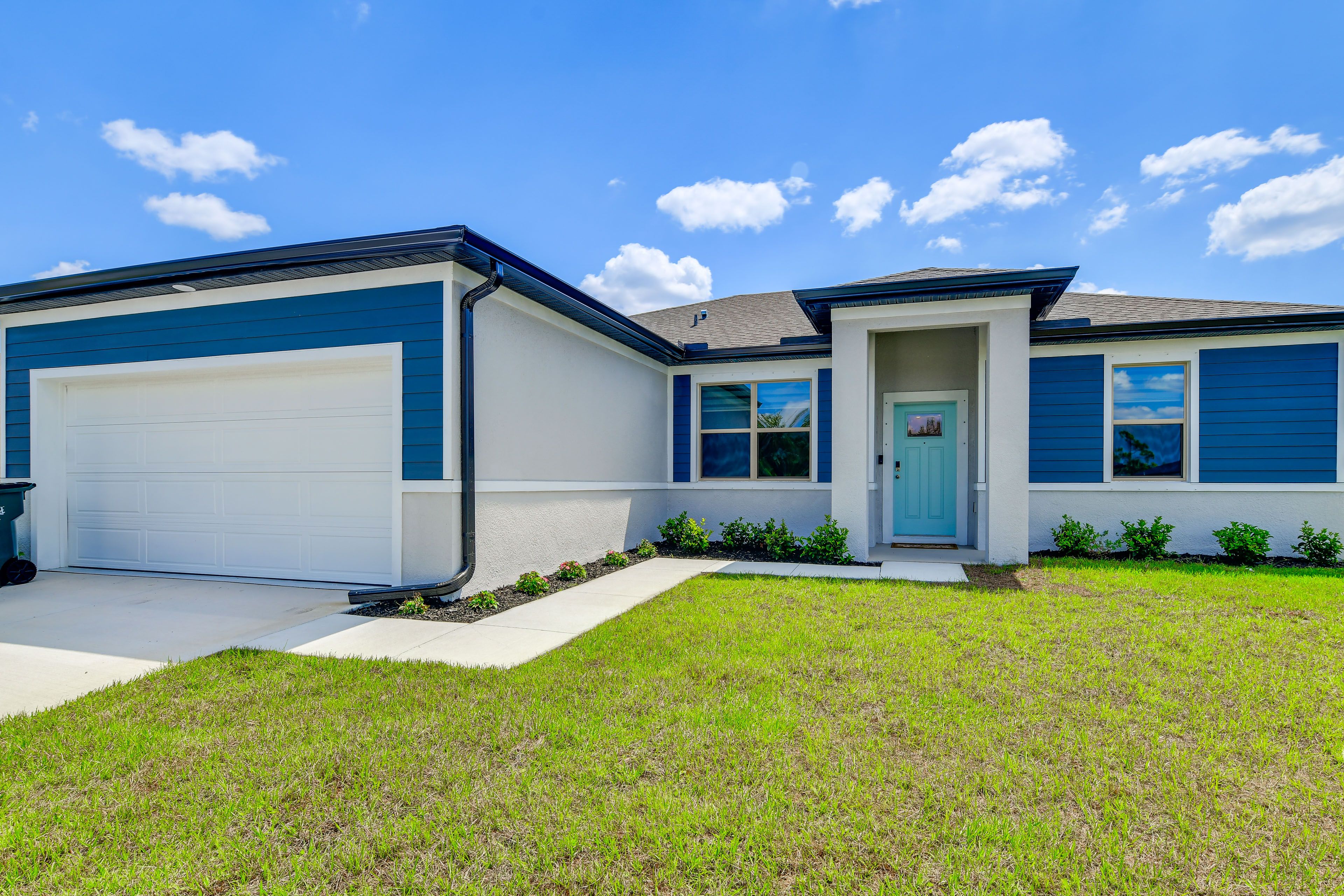 House Exterior | Garage (1 Vehicle) | Driveway (4 Vehicles)