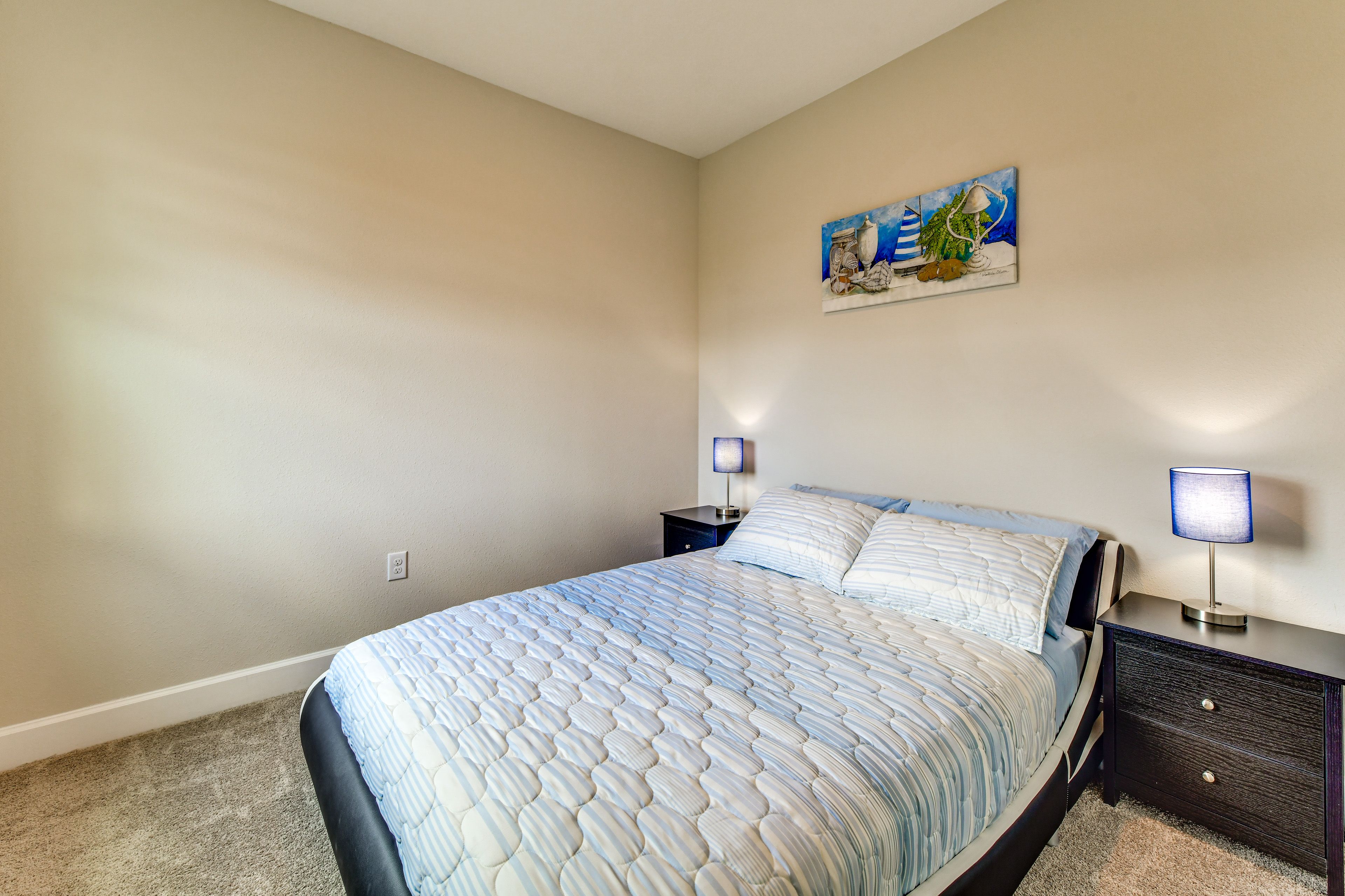 Bedroom 2 | Queen Bed