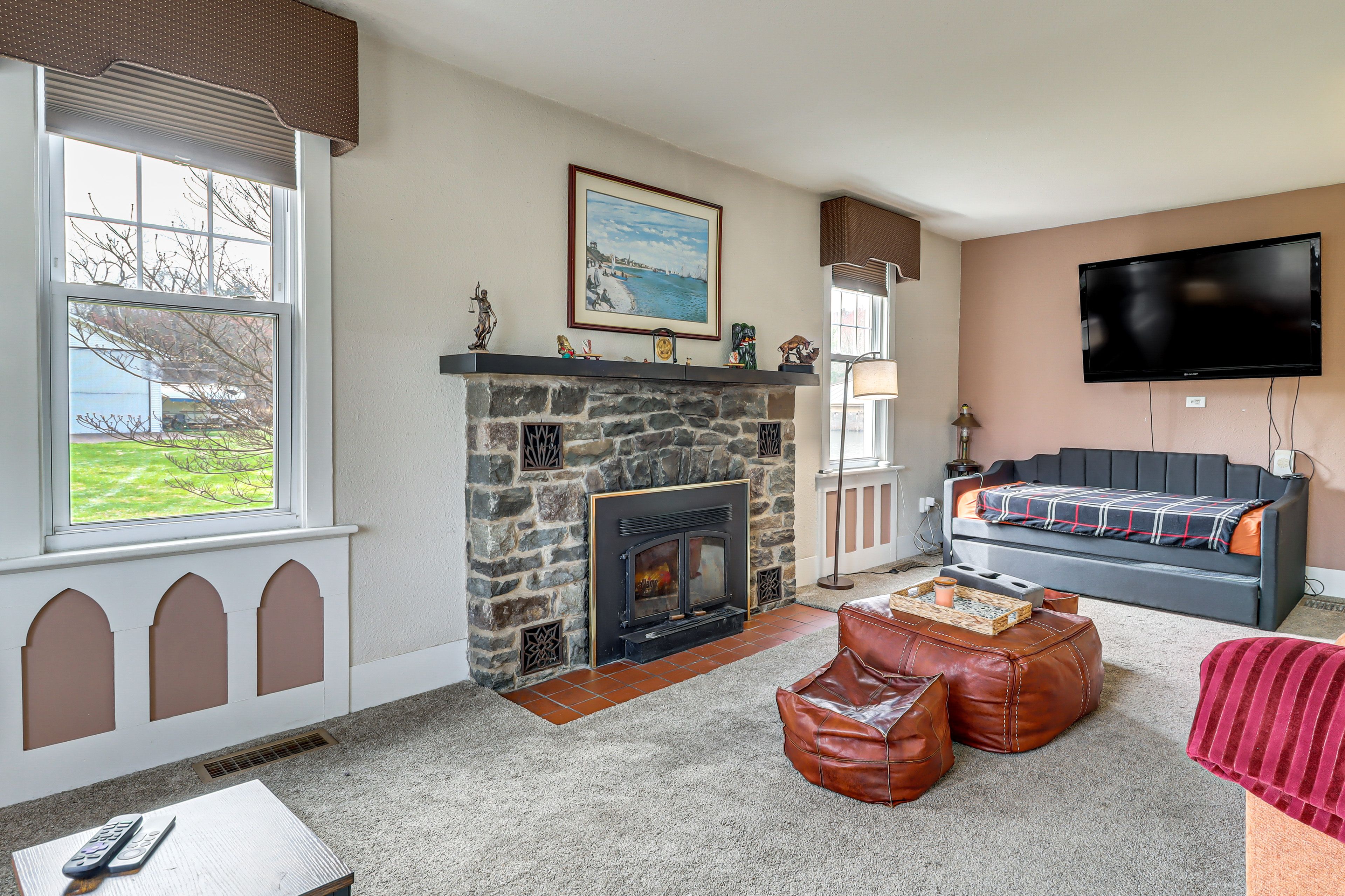 Living Room | 1st Floor | Twin Daybed w/ Twin Trundle