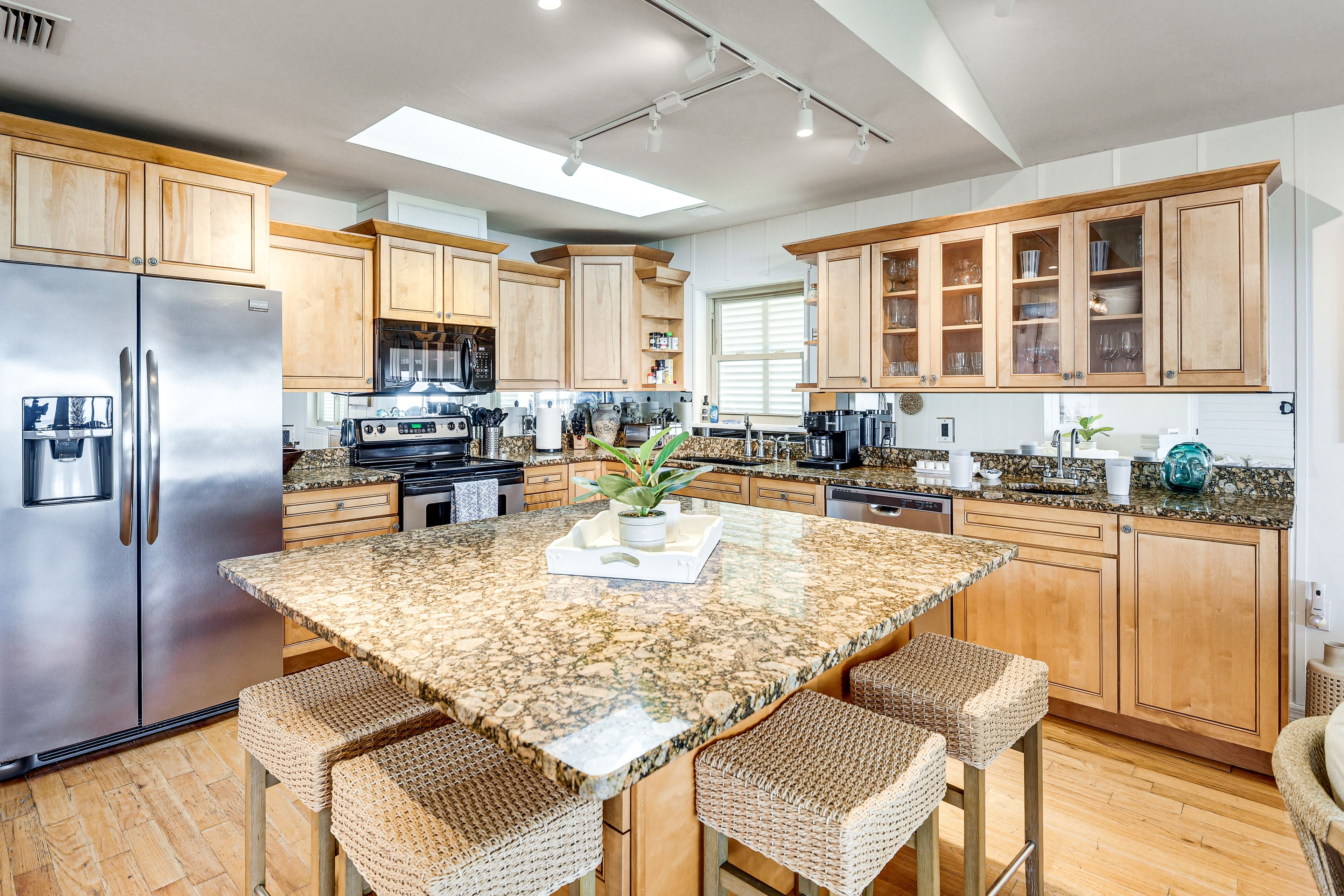 Kitchen | Cooking Basics | Island Seating | 2nd Floor