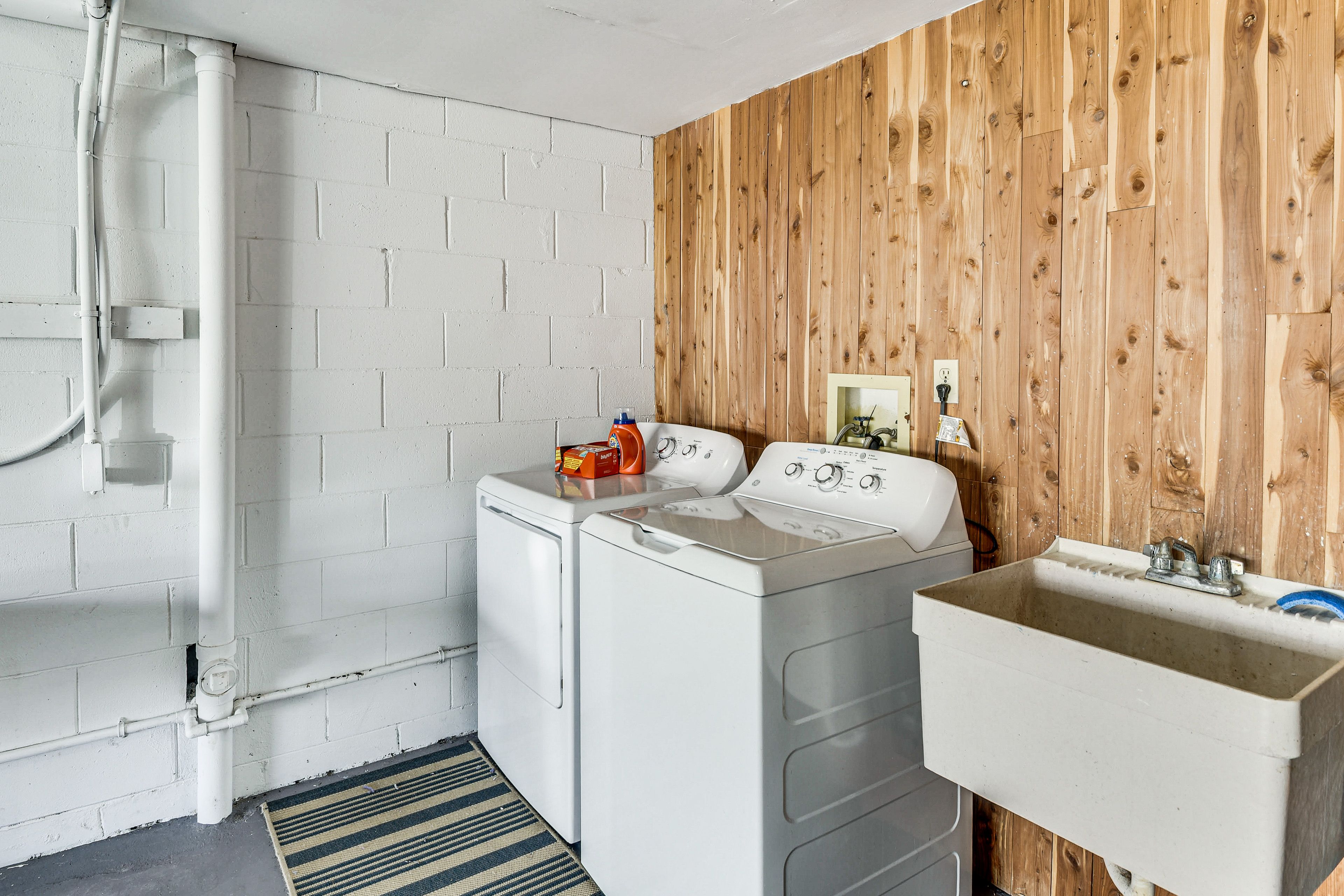 Washer & Dryer | 1st Floor