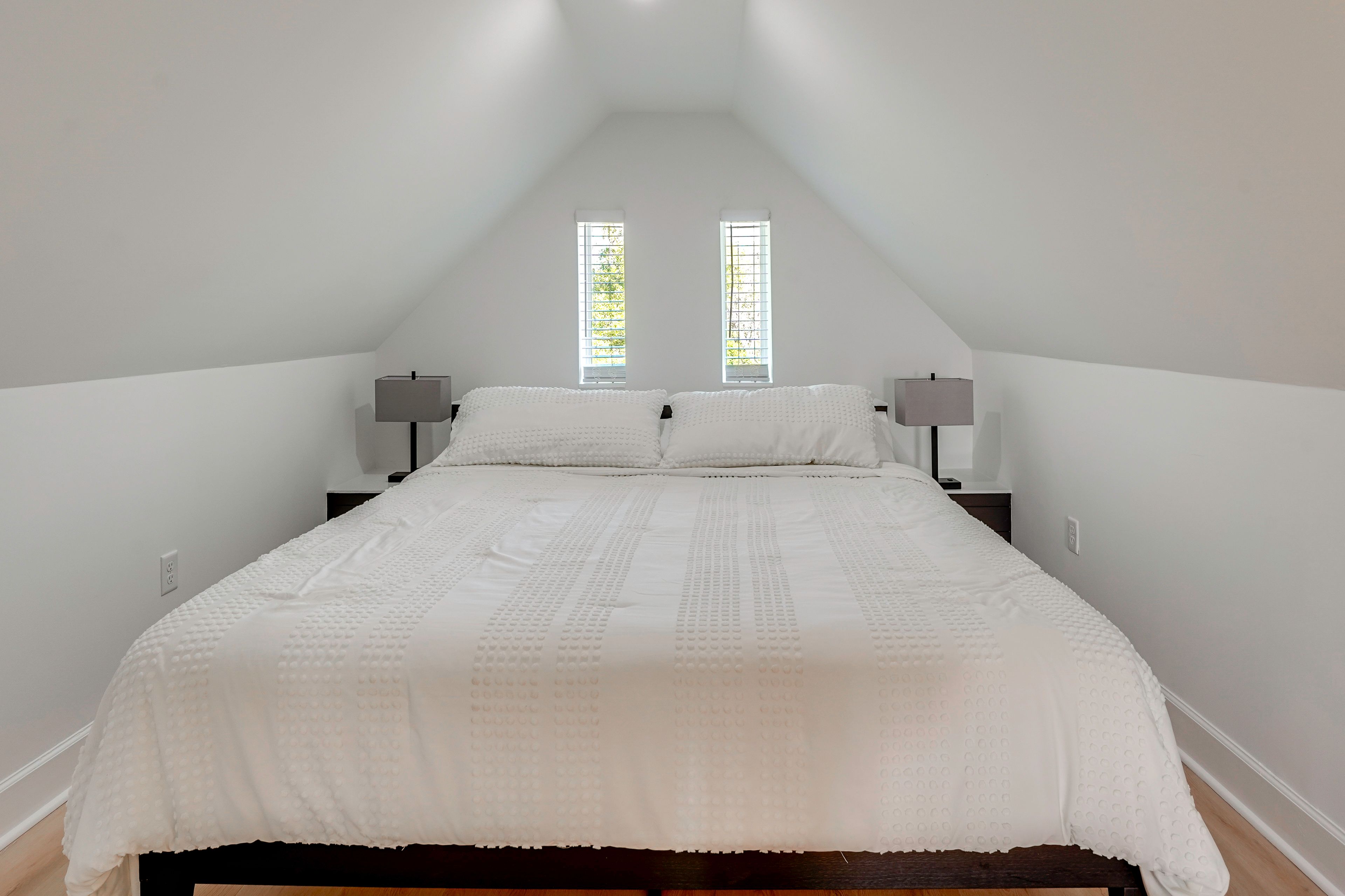 Bedroom 3 | Loft | King Bed | King Convertible Sofa Bed