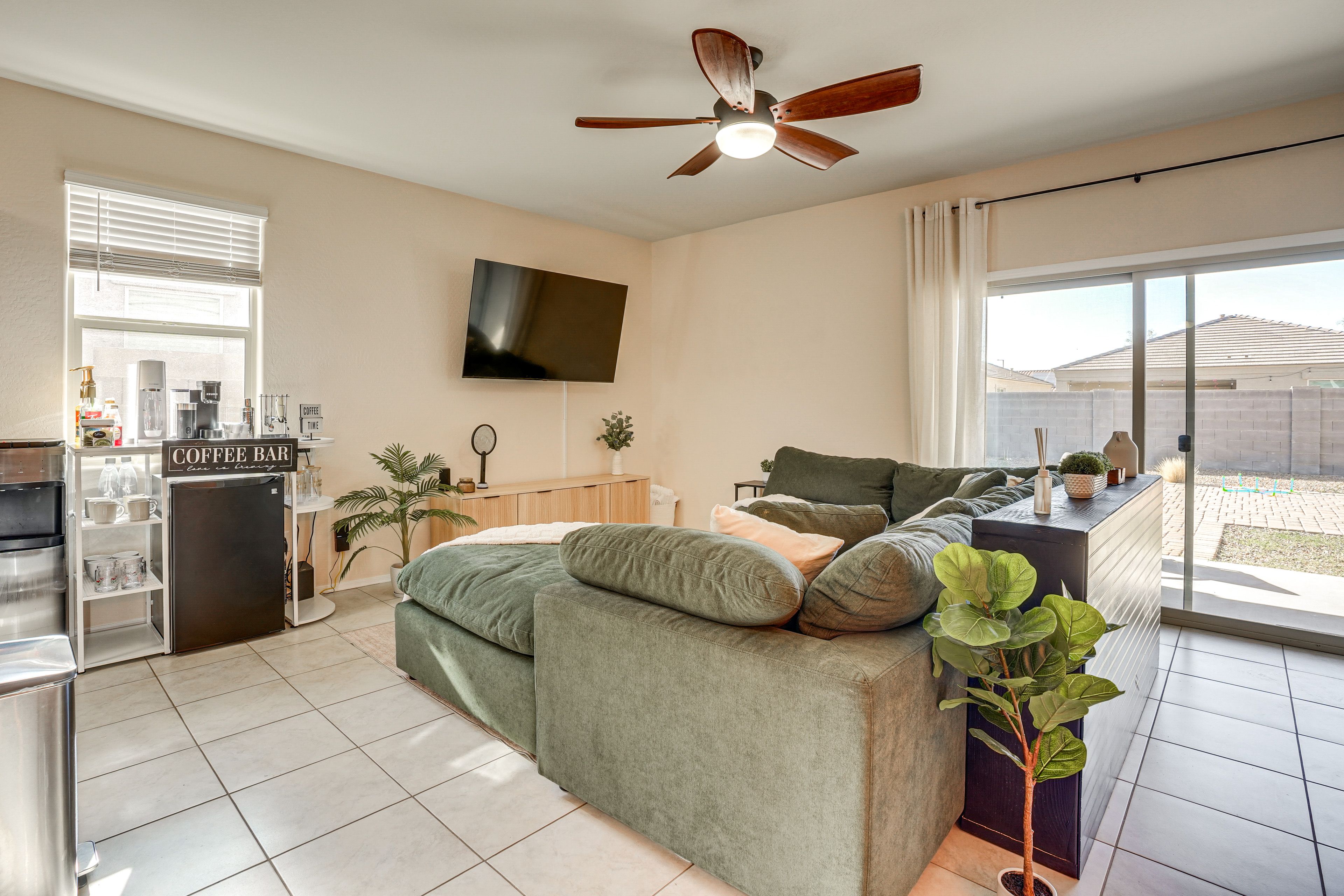 Living Room | Central Heating & A/C | Free WiFi