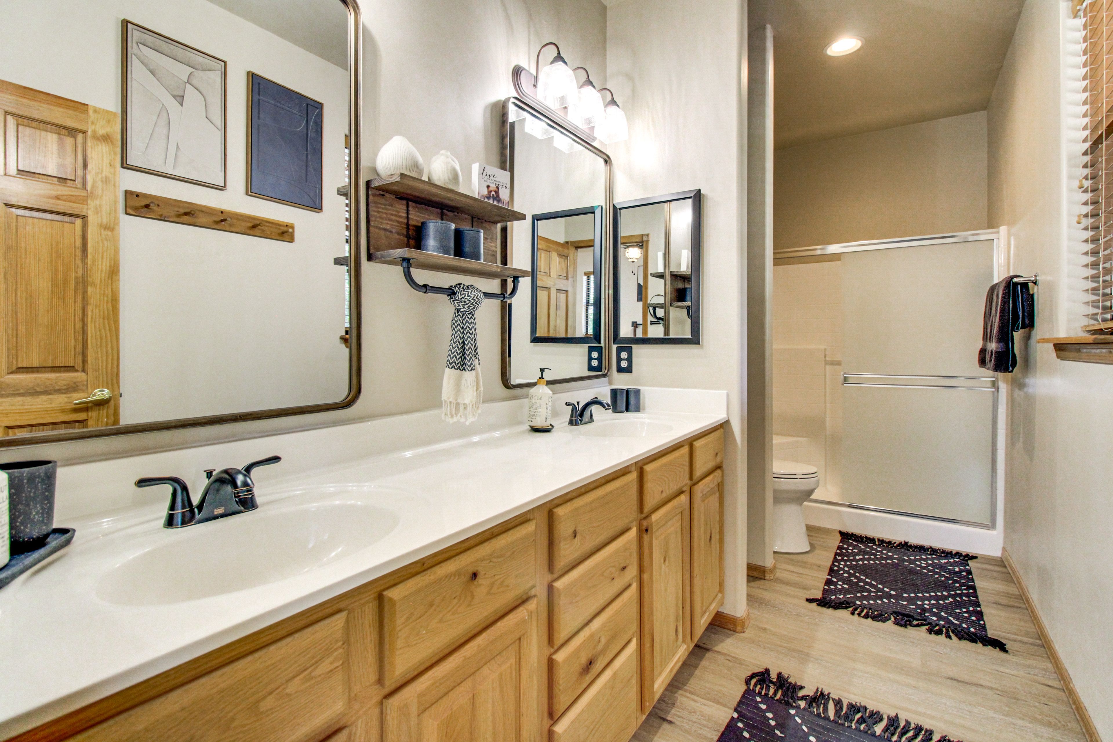 Full Bathroom
