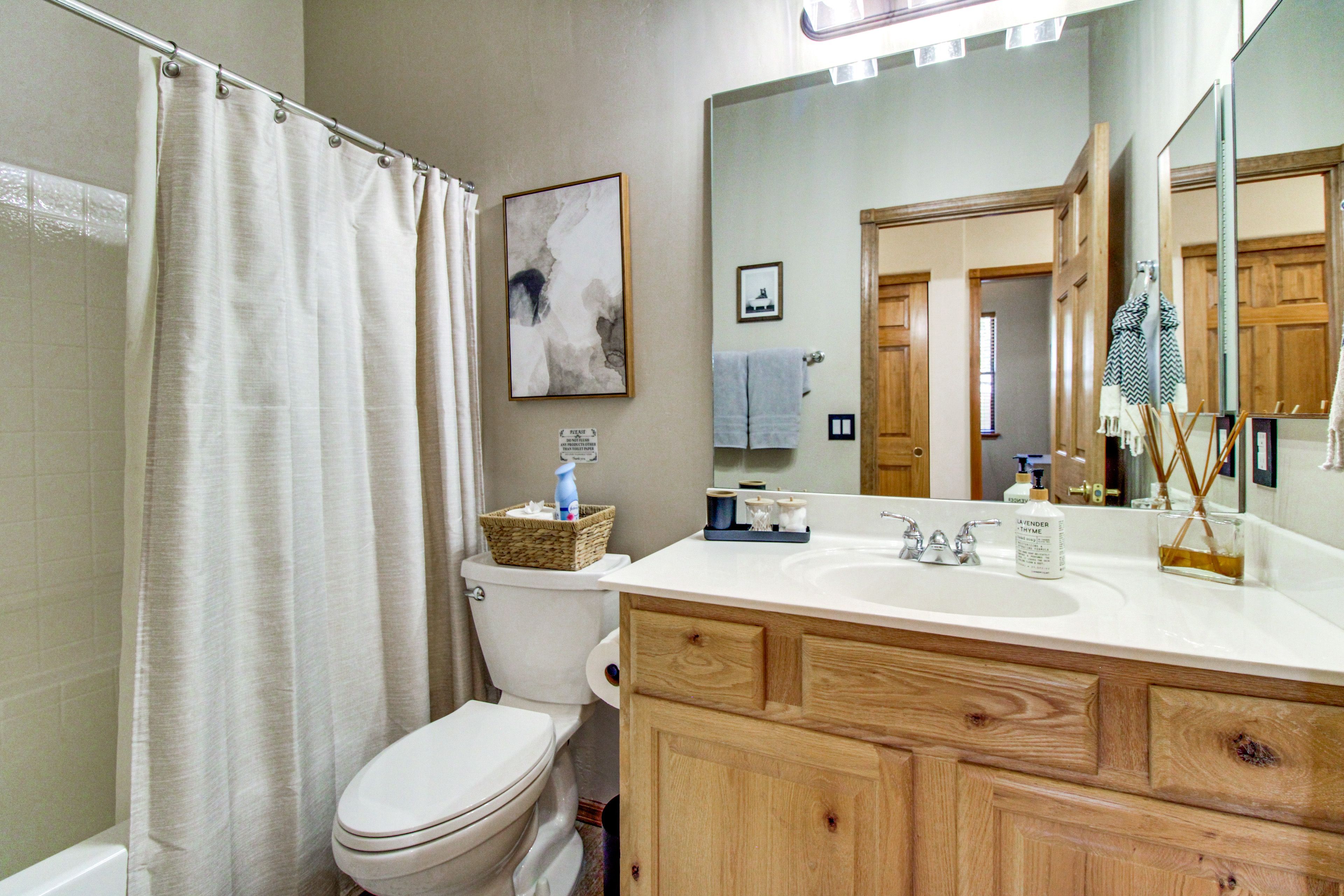 Full Bathroom