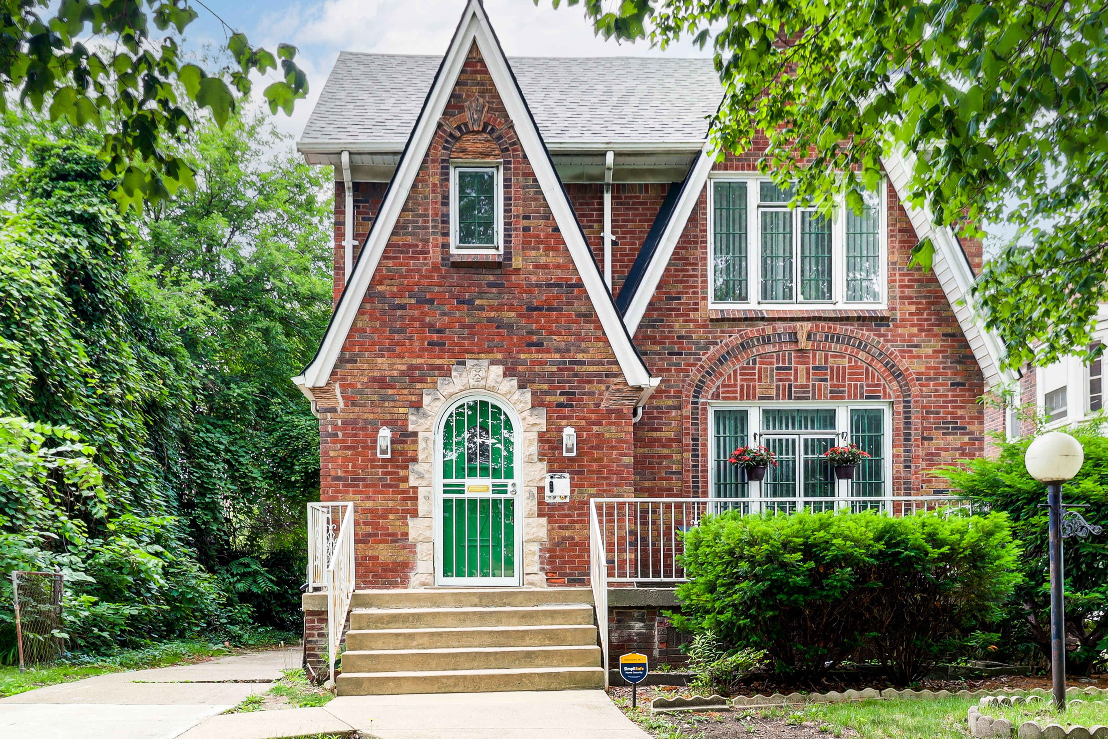 Exterior | Private Upper-Level Residence | Single-Story Layout