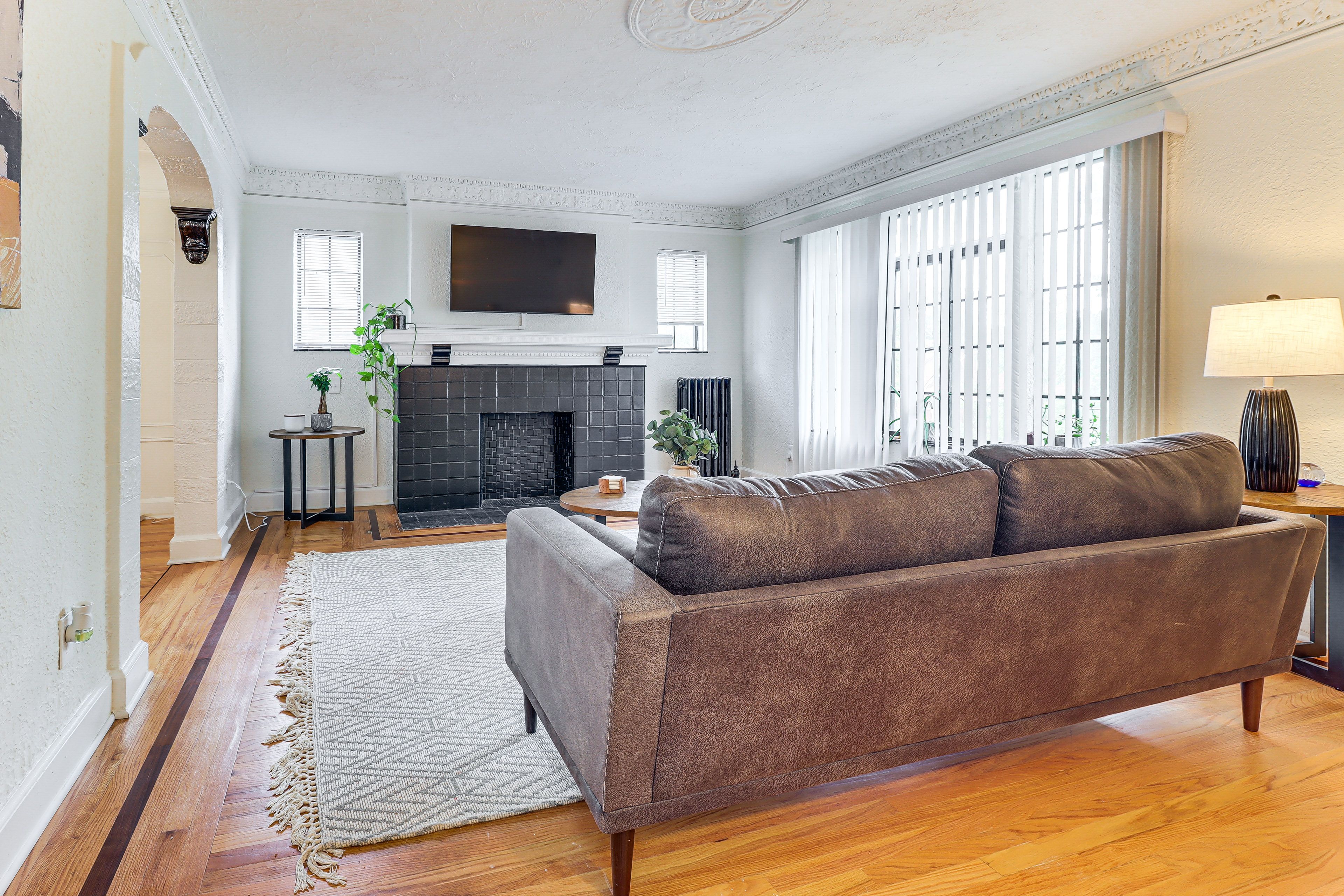 Detroit Vacation Rental | 2BR | 1BA | 1,392 Sq Ft | Steps to Enter