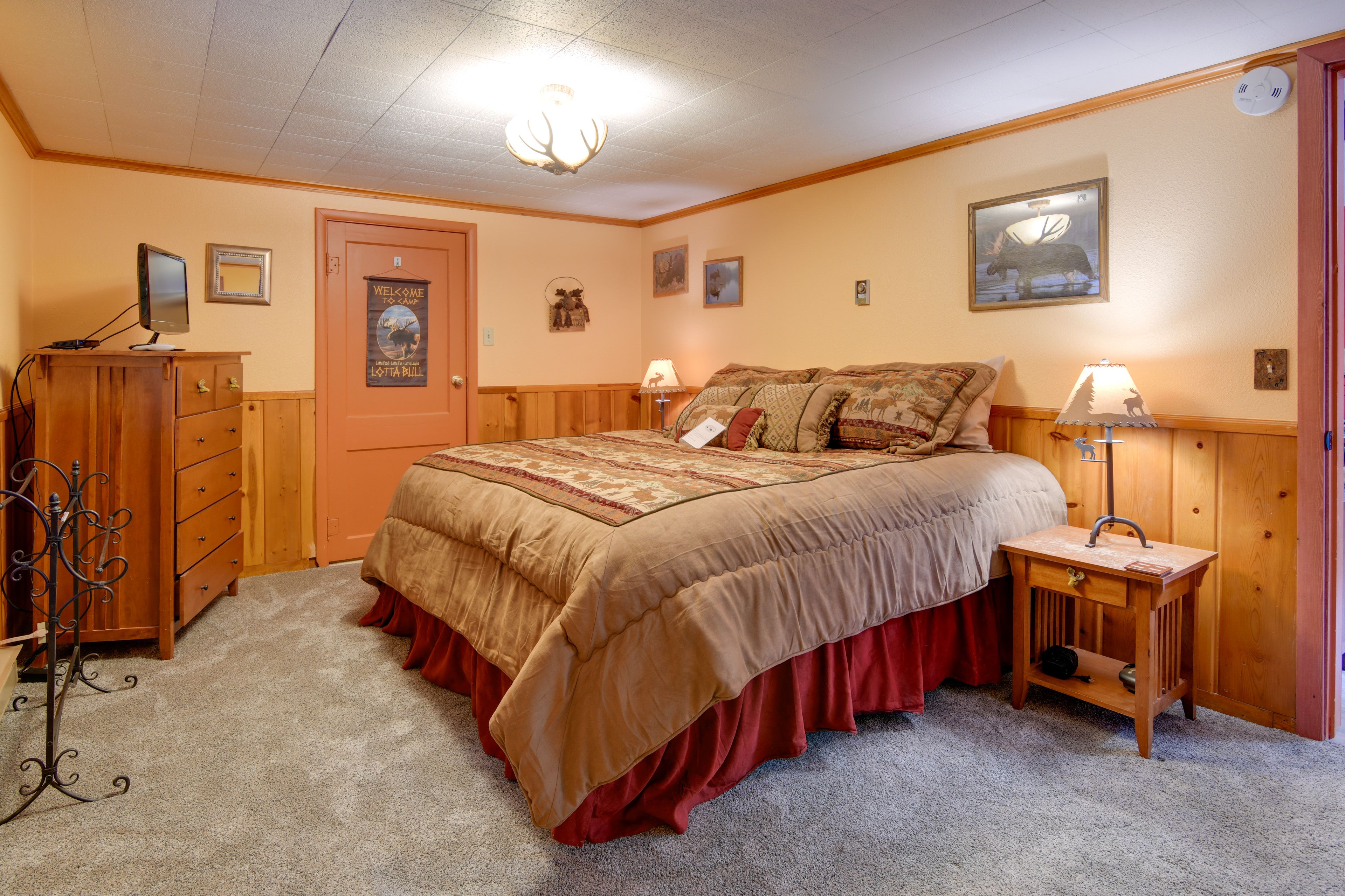 Bedroom | King Bed