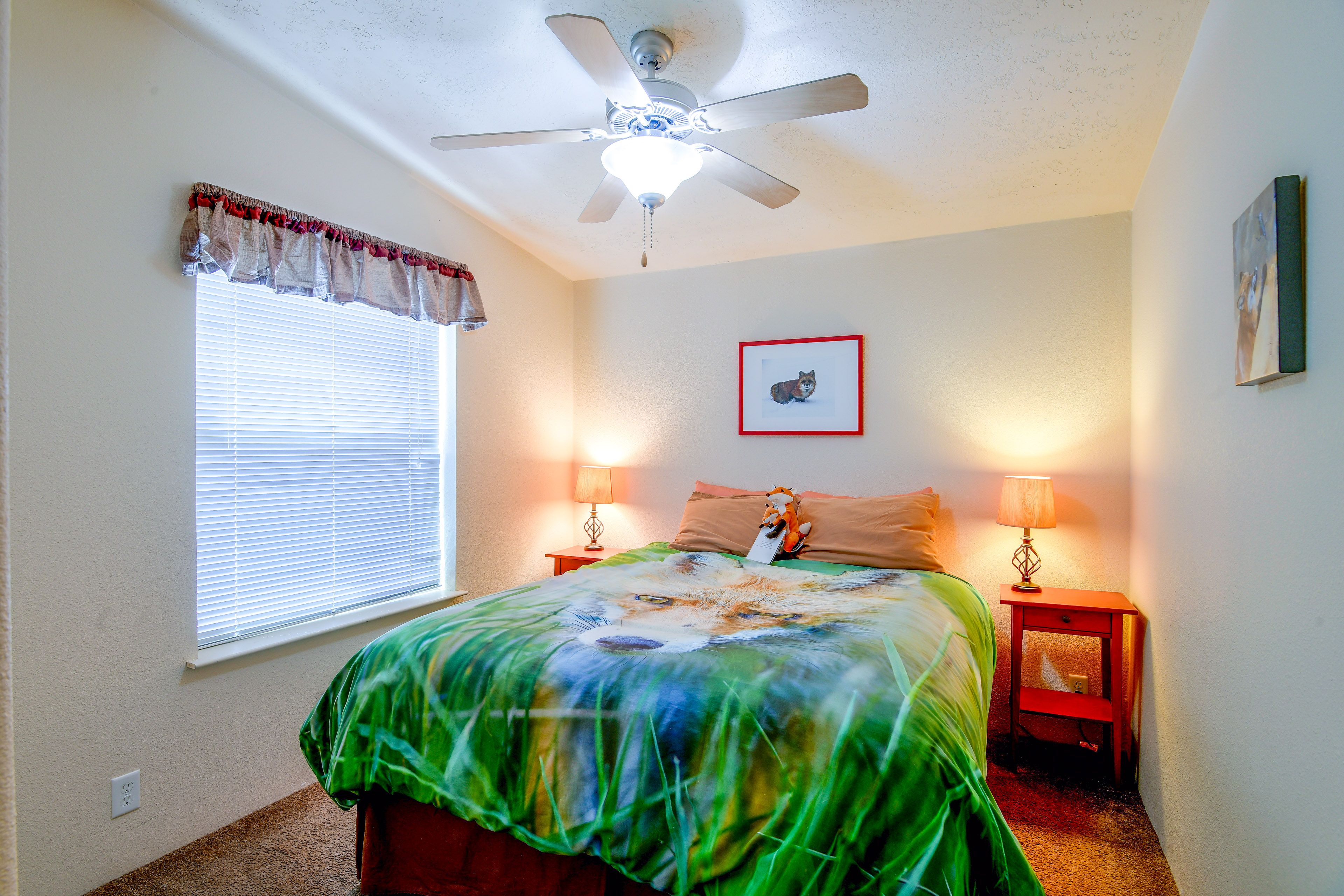 Bedroom 3 | Queen Bed