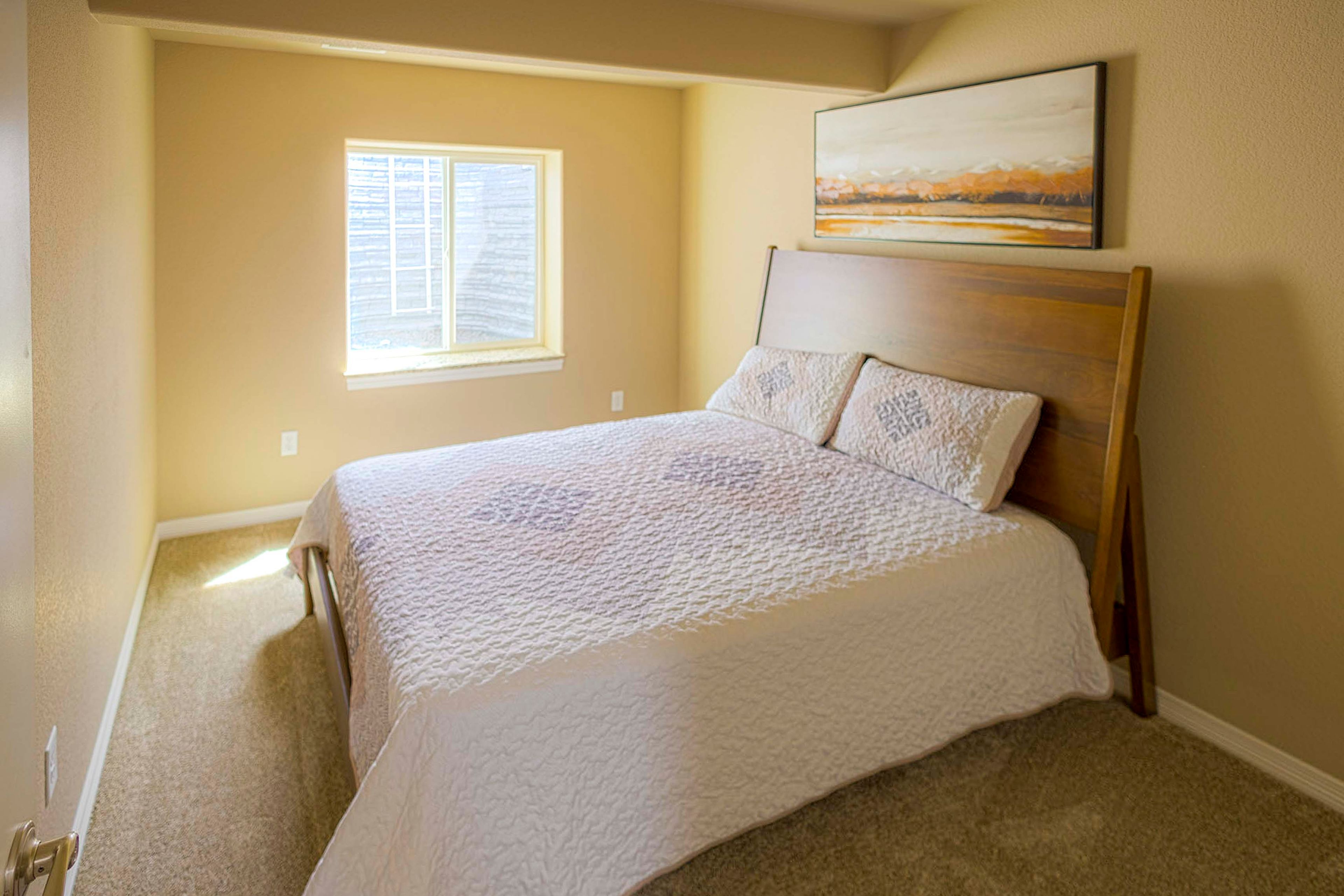 Bedroom 4 | Queen Bed | Lower Level