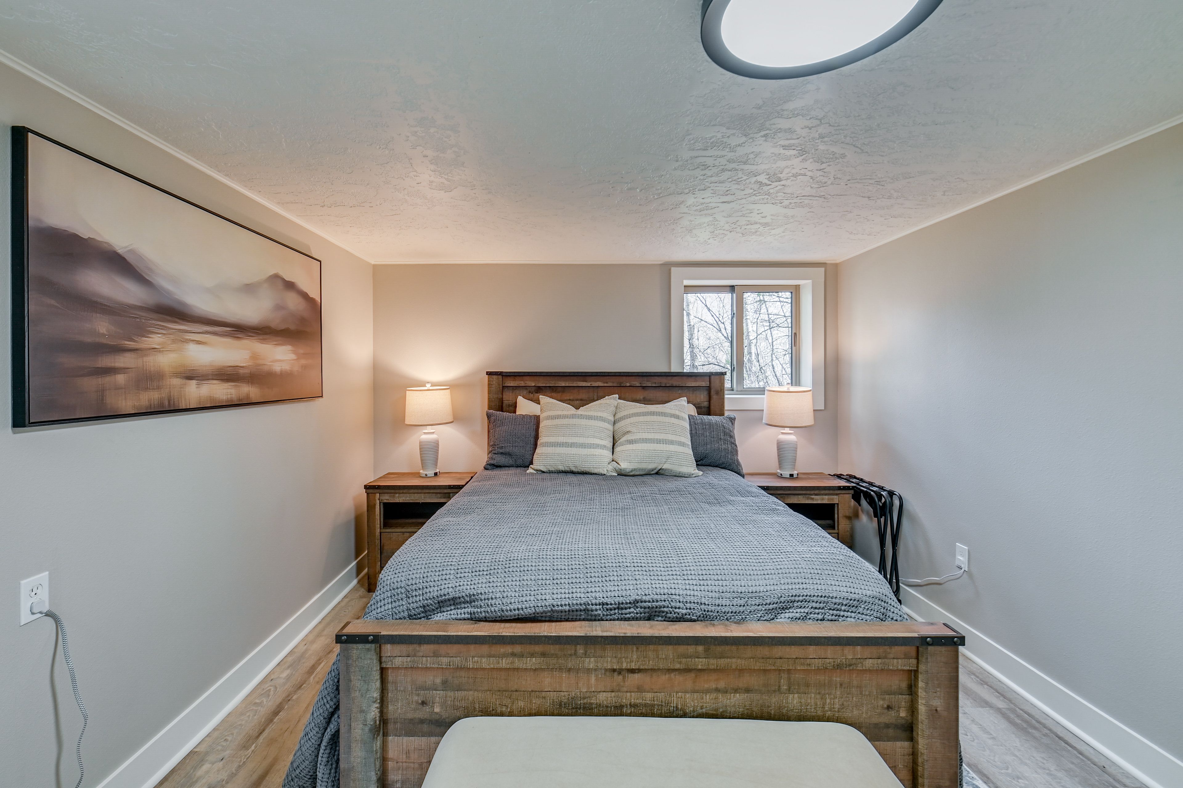 Bedroom 5 | Queen Bed | Lower Floor