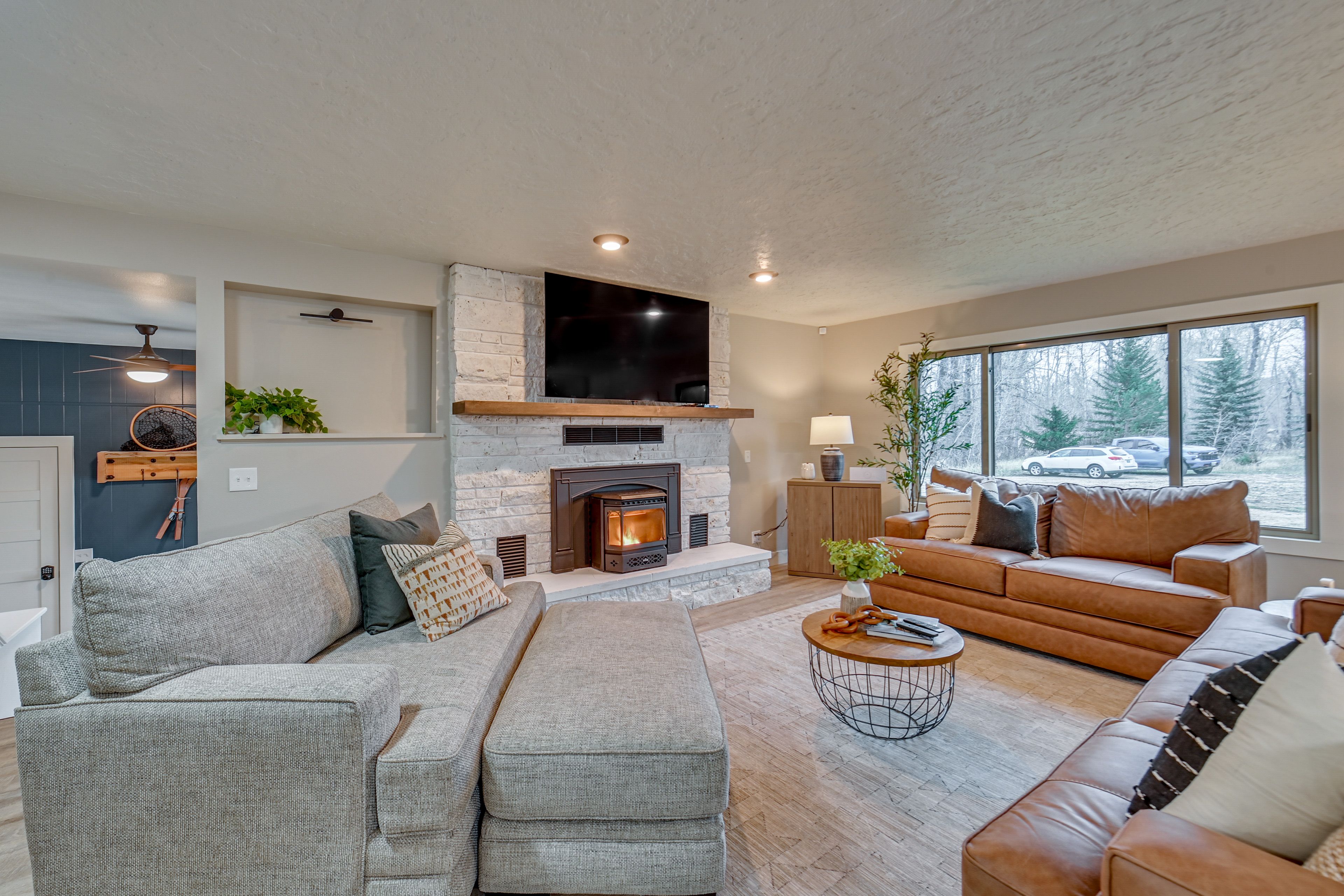 Living Room | Main Floor