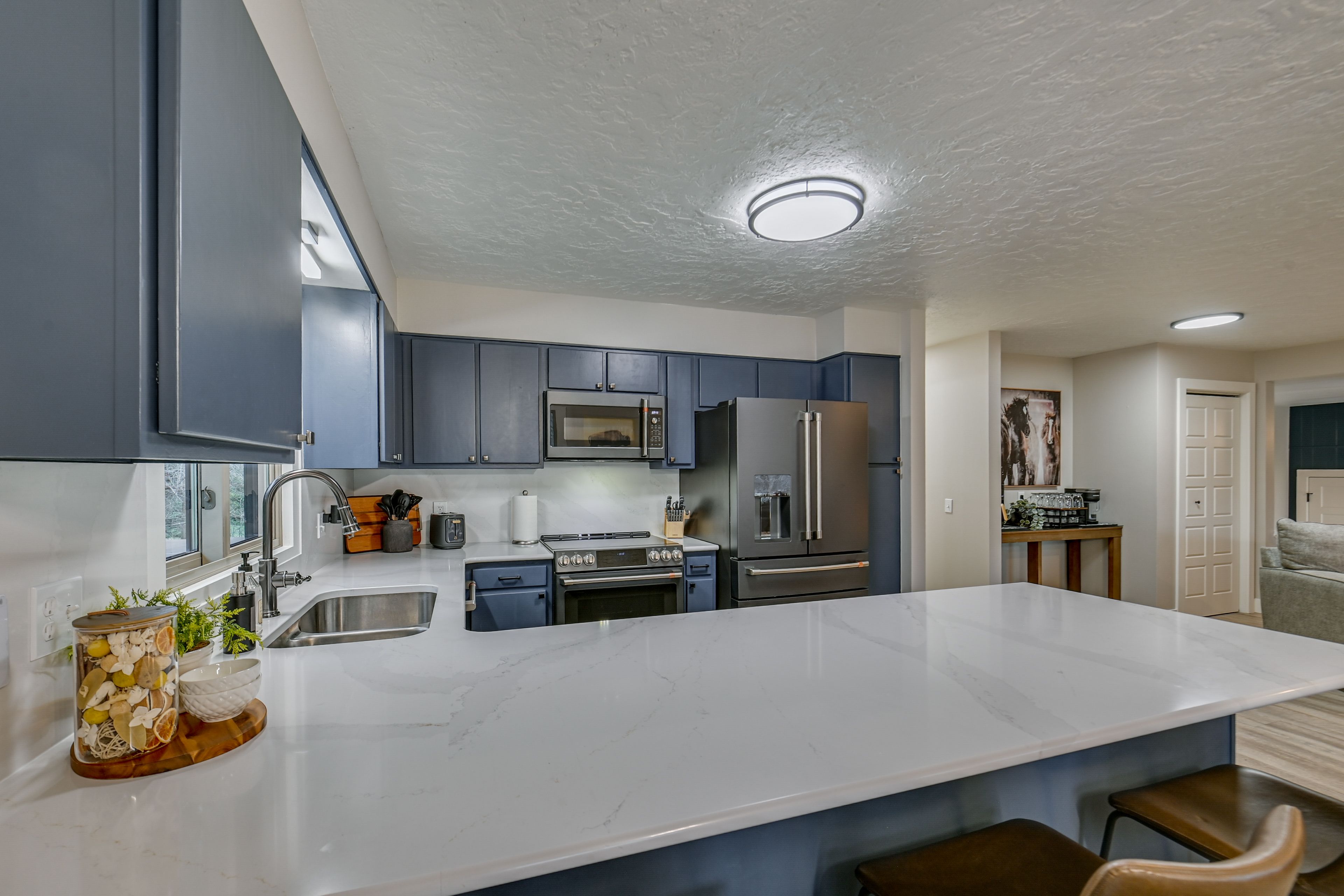 Kitchen | Main Floor