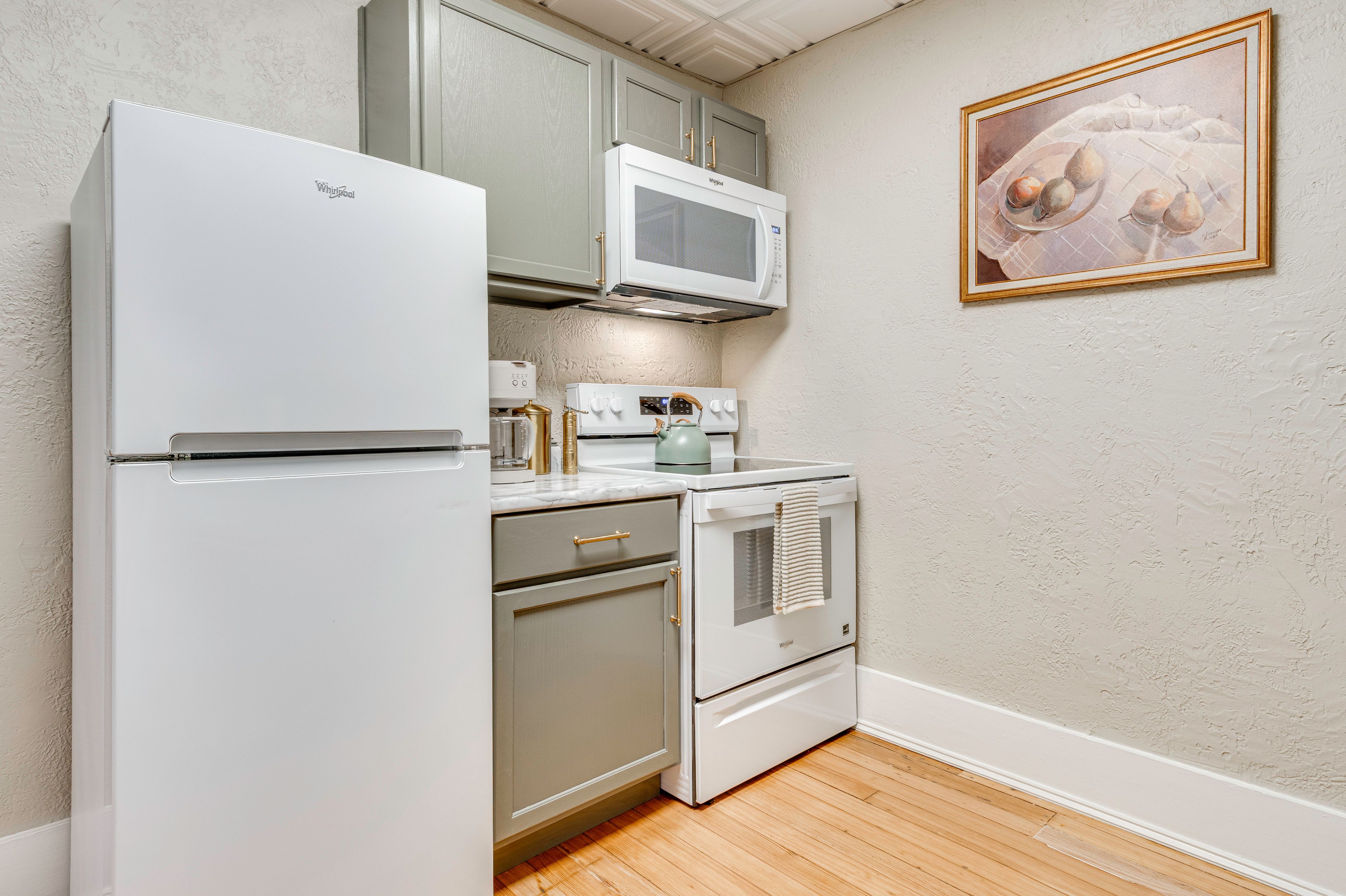 Kitchen | Cooking Basics | Drip & Pod Coffee Maker