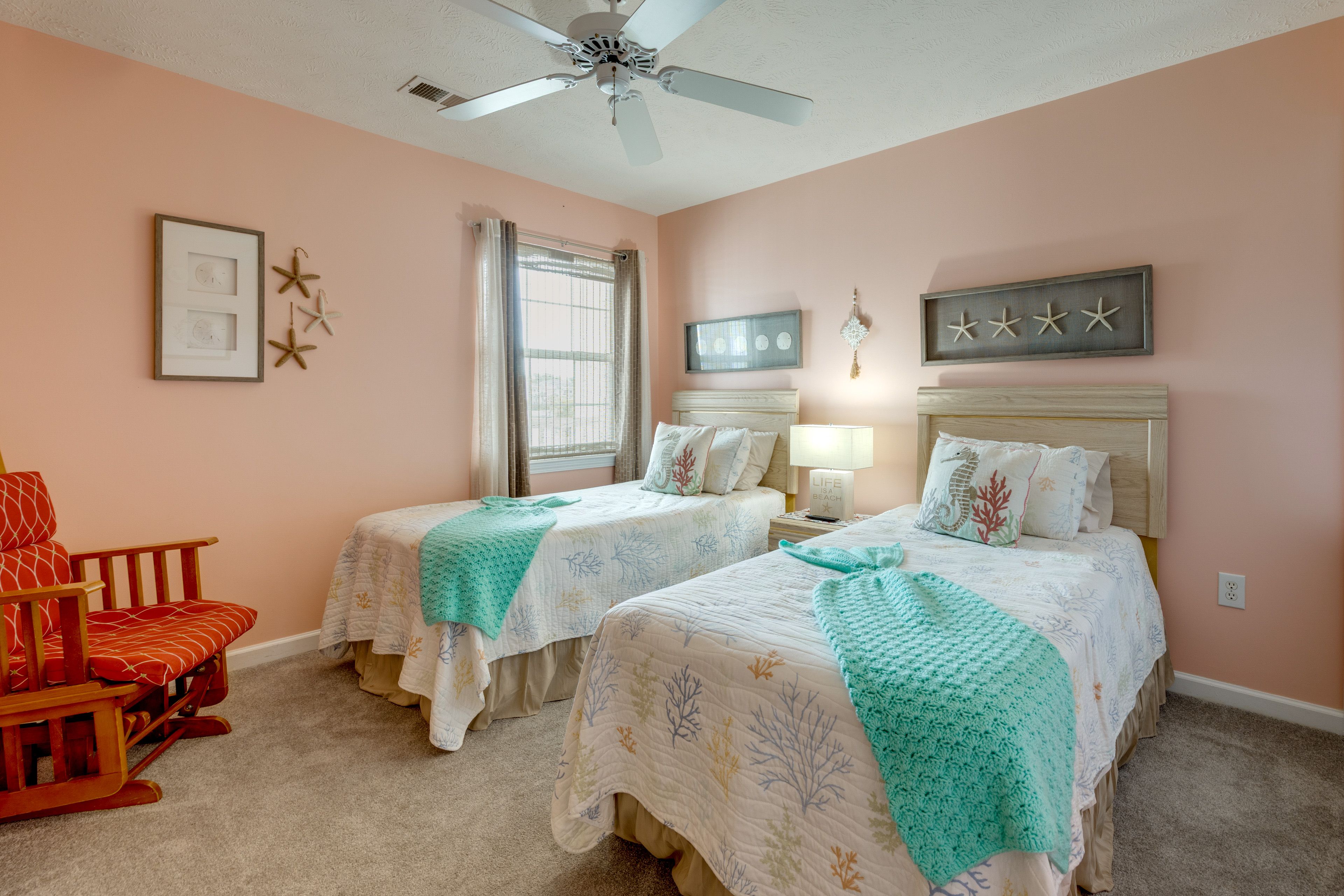 Bedroom 2 | 2 Twin Beds