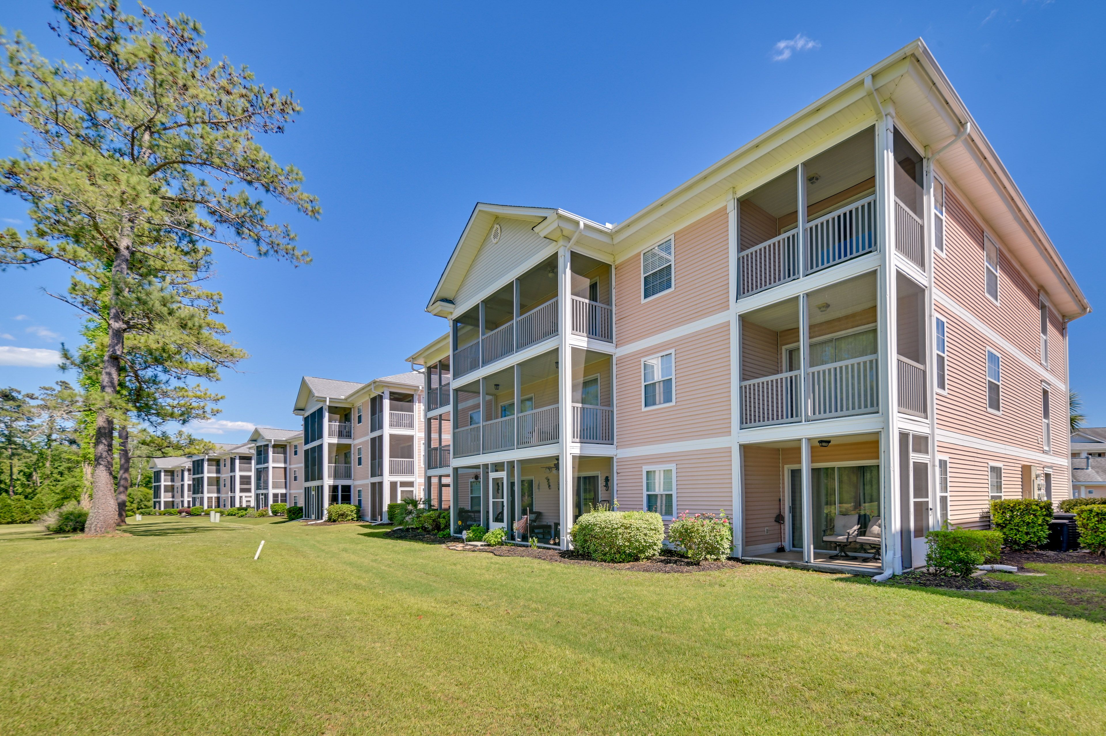 Exterior | Single-Story Condo on 2nd Floor