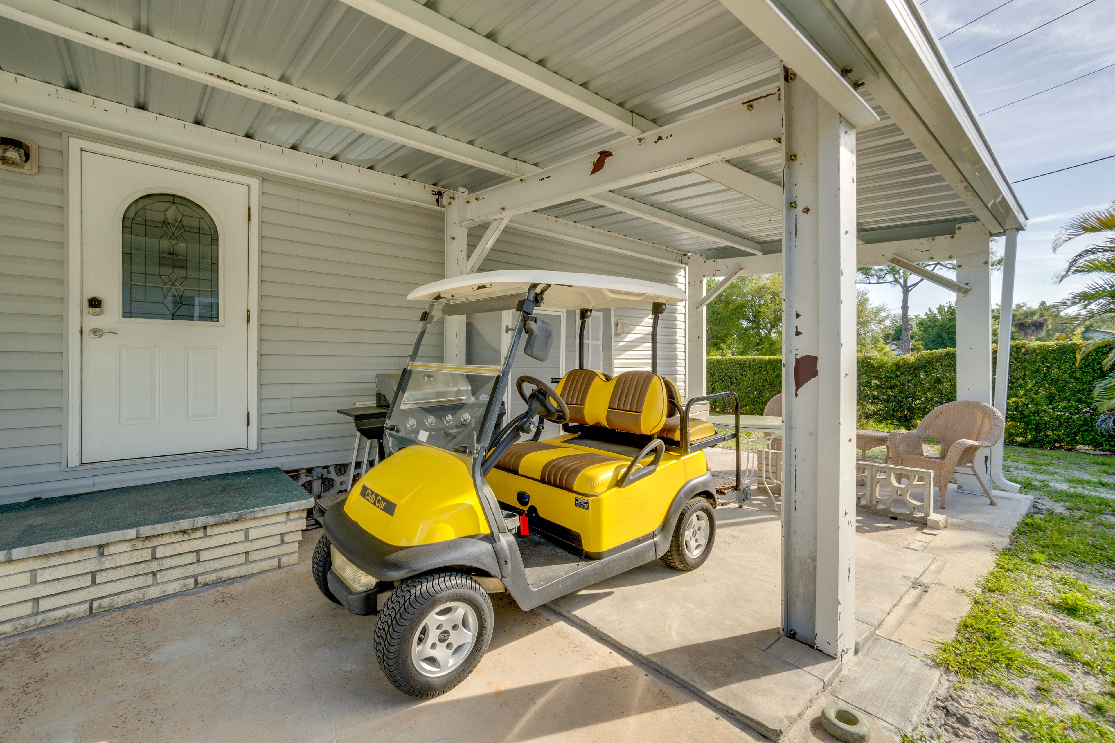 Driveway Parking | 2 Vehicles