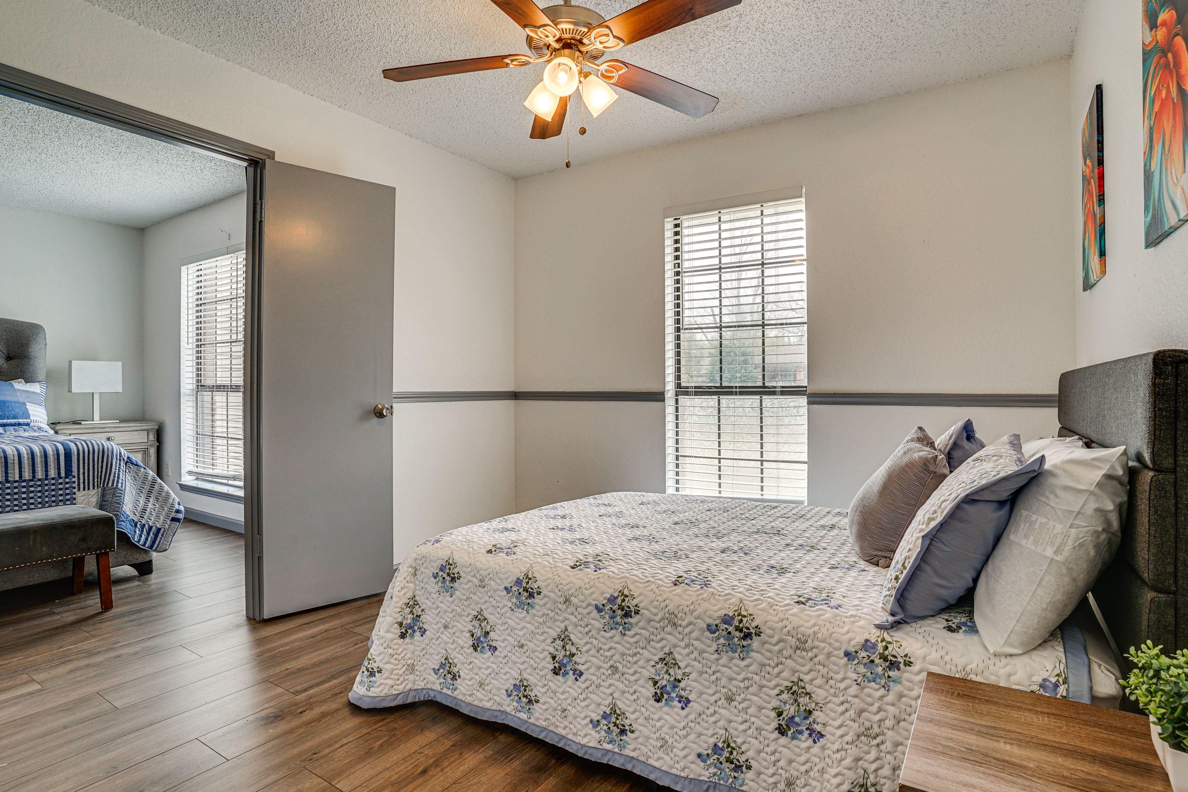 Bedroom 2 | Queen Bed