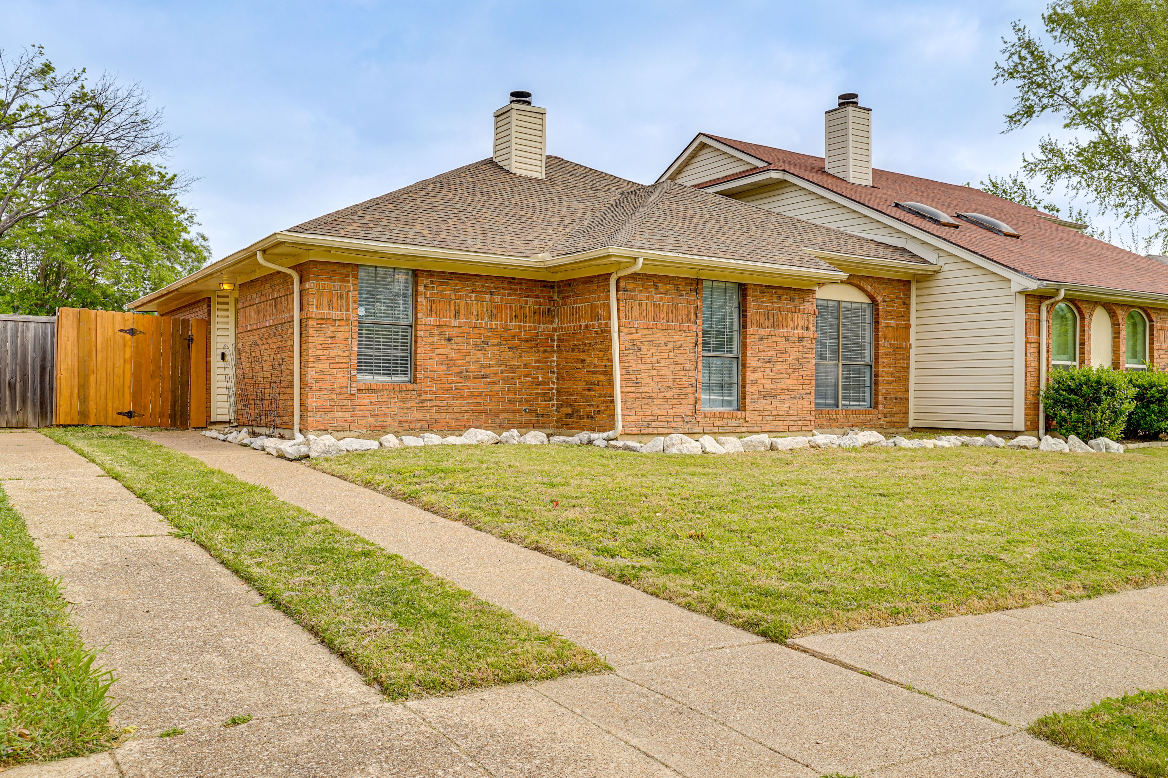 Driveway | 2 Vehicles