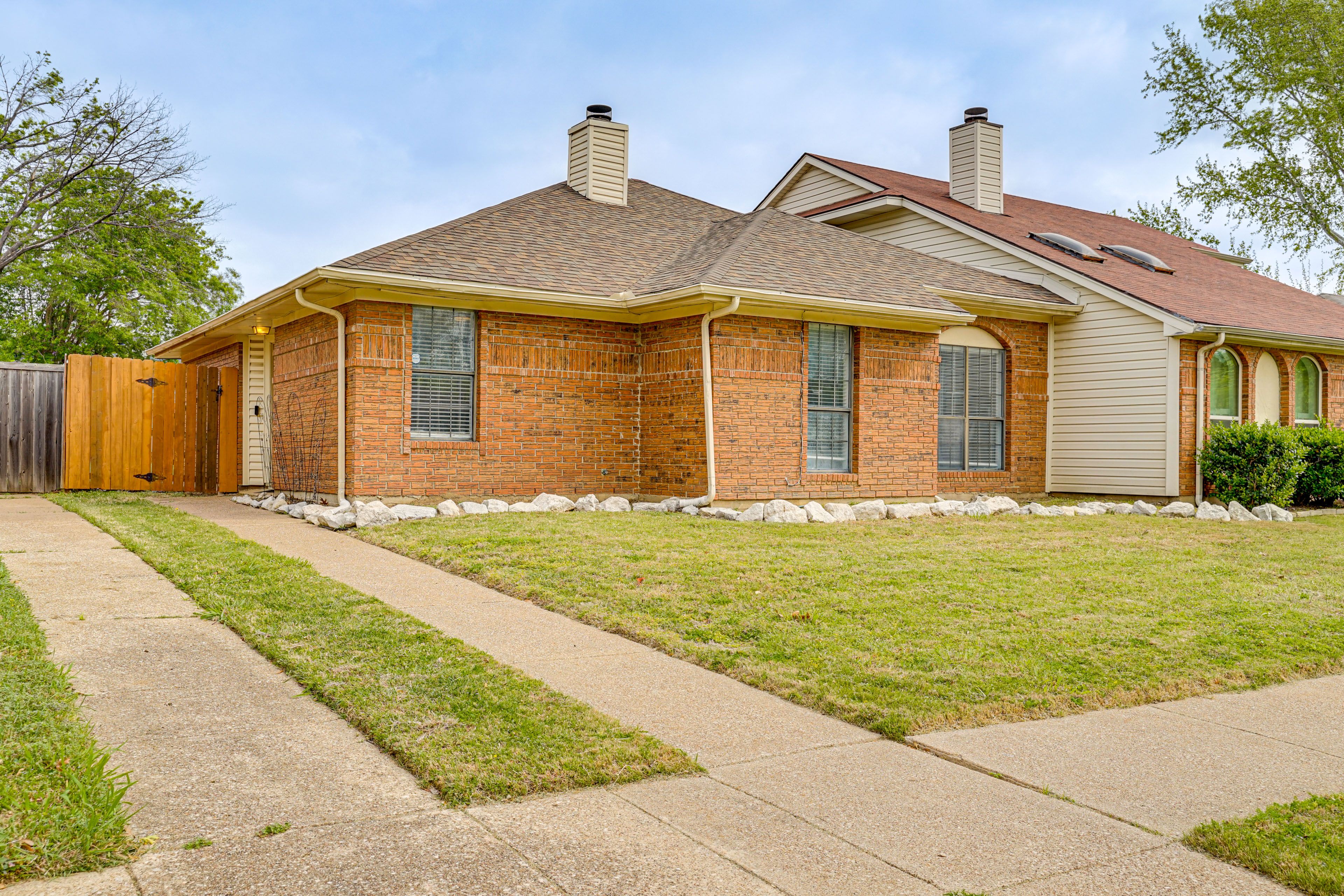 Driveway | 2 Vehicles