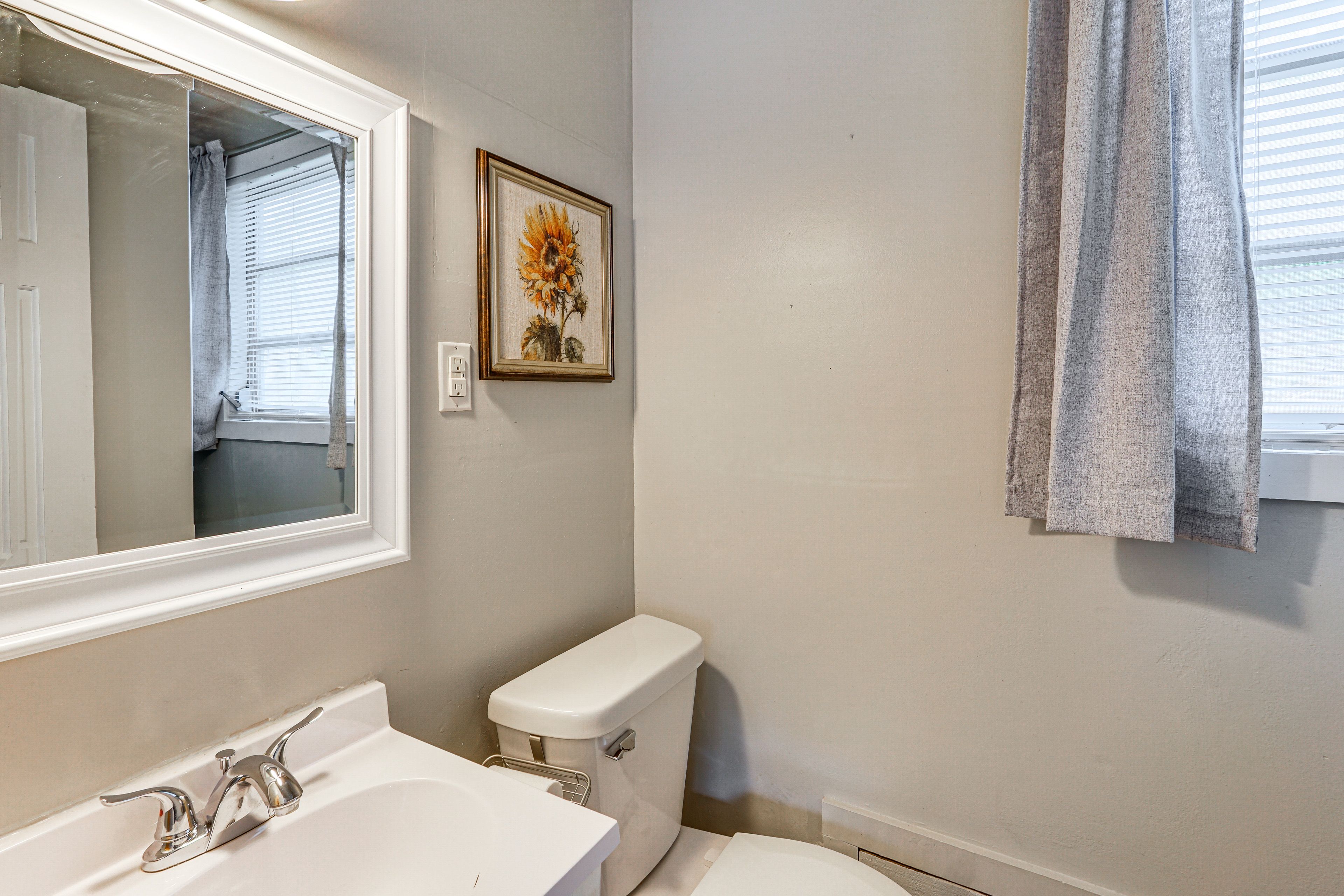 Half Bathroom | Loft