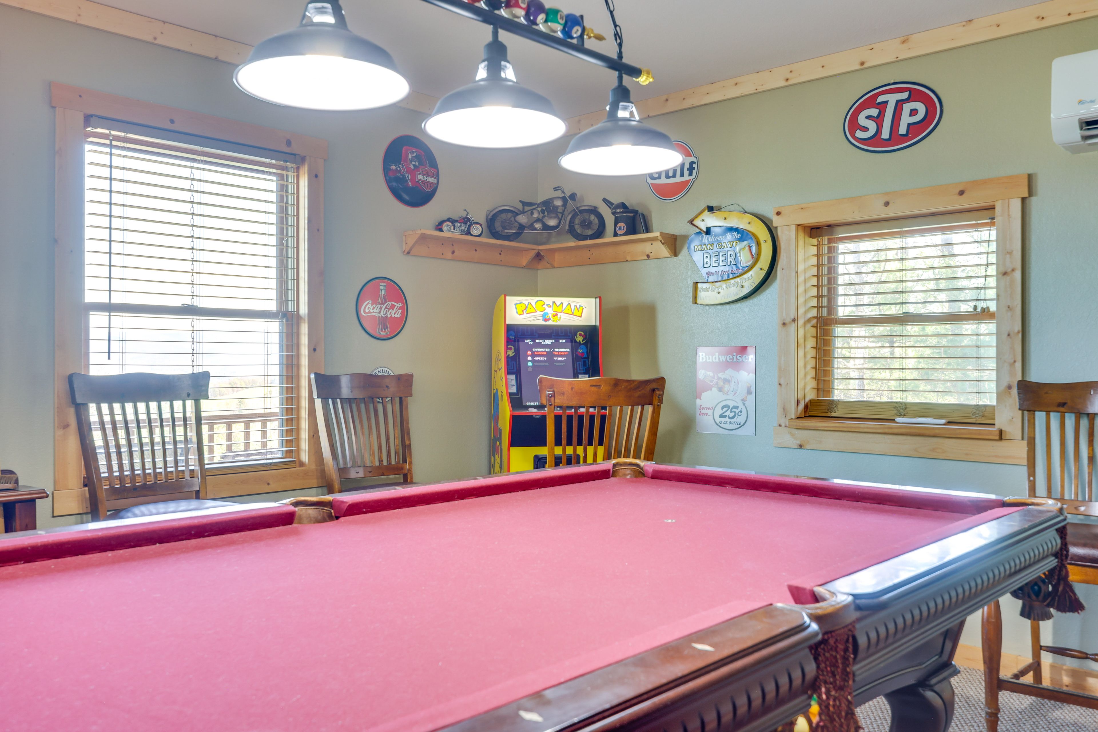 Game Room | Twin/Full Bunk Bed