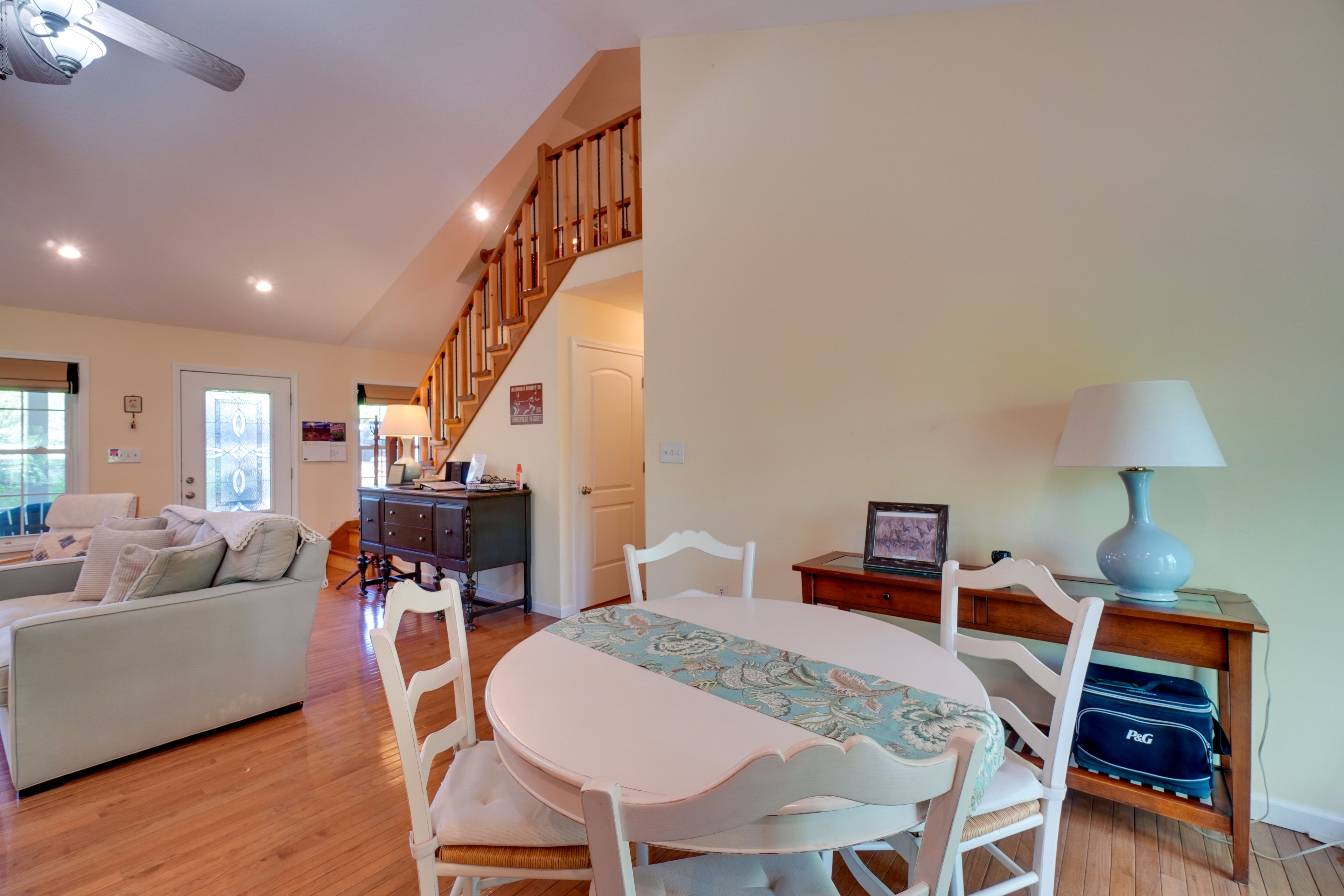 Dining Area | Main Level