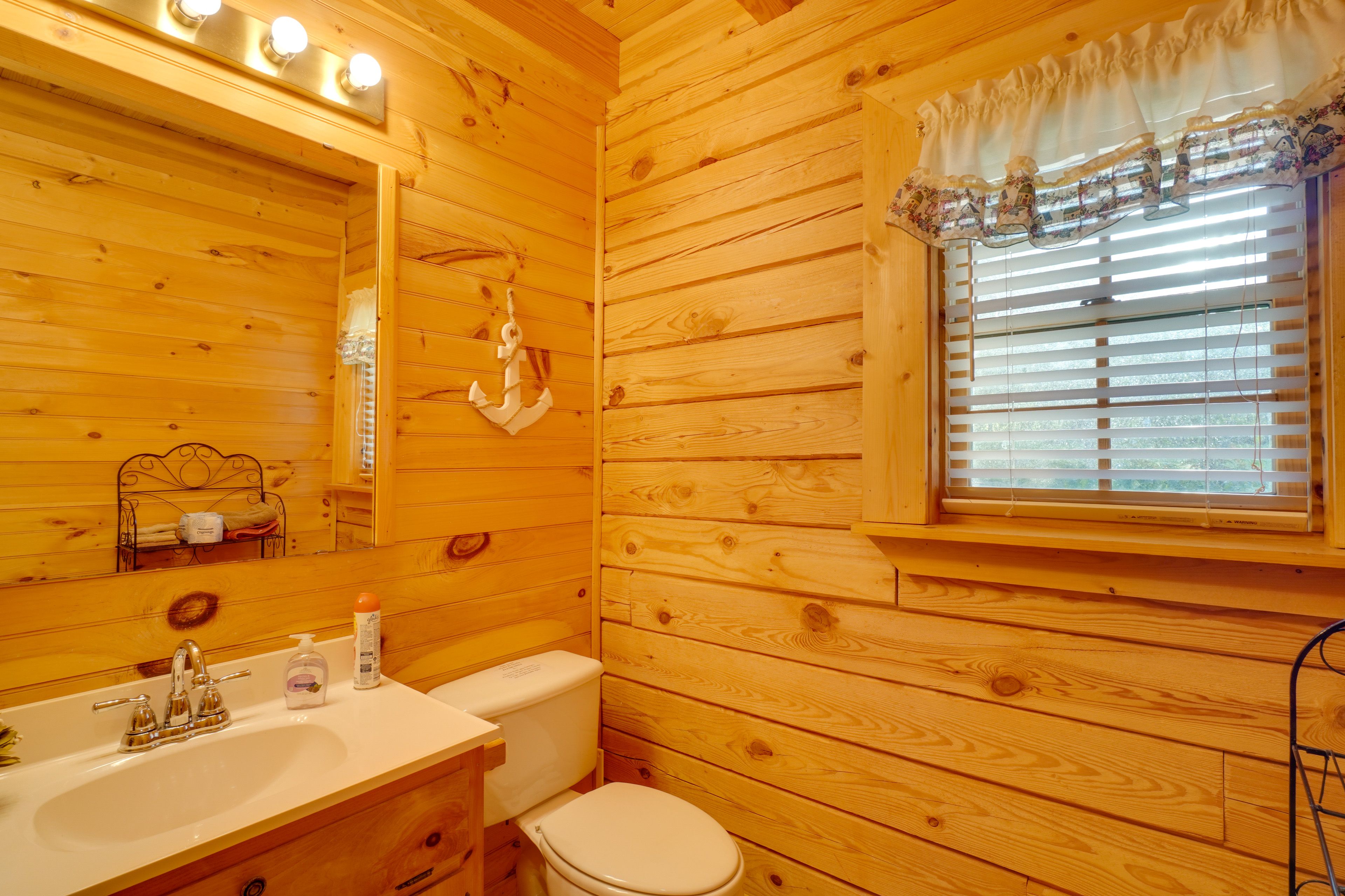 Bathroom | Shower | Main Level