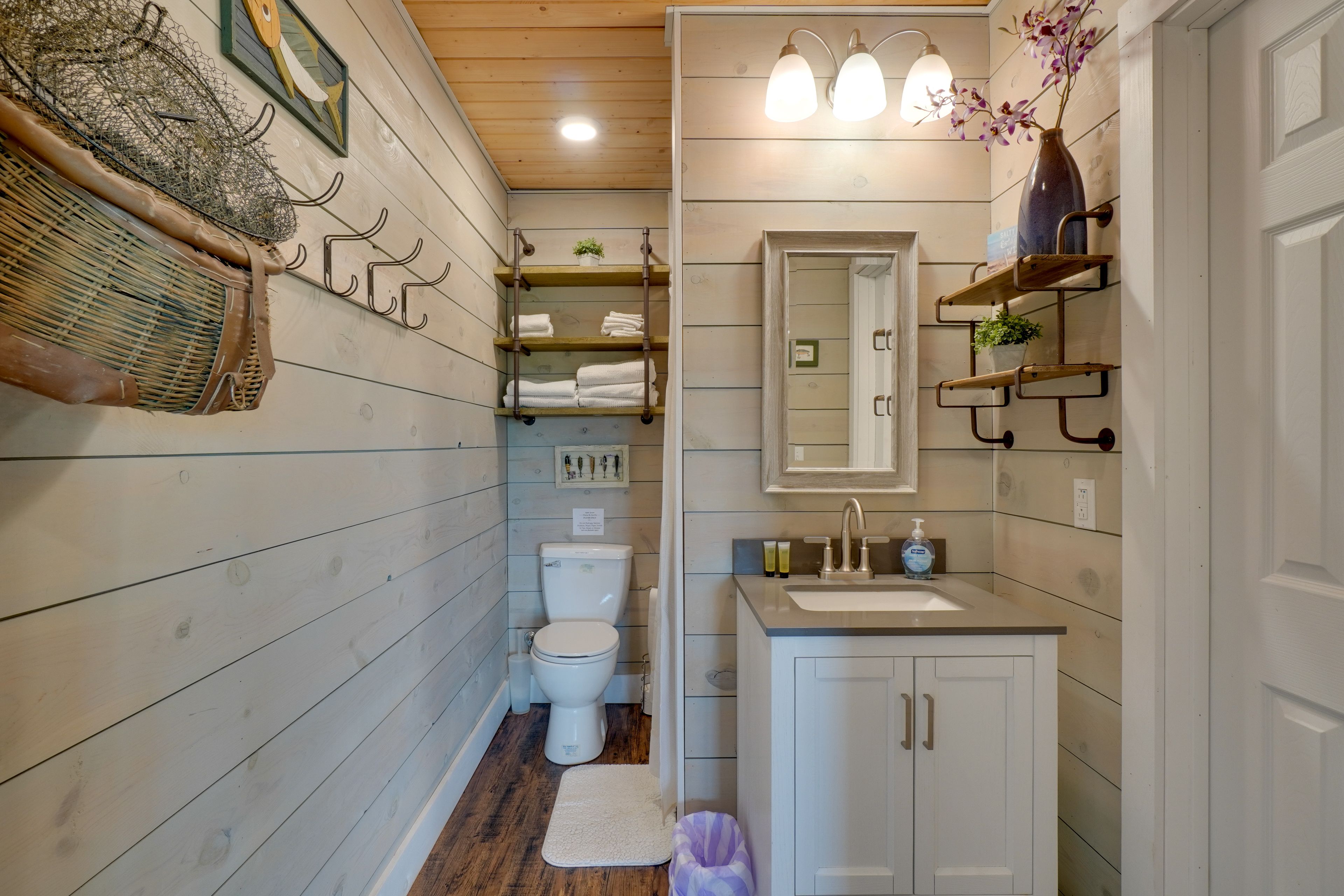 Full Bathroom | Lower Level