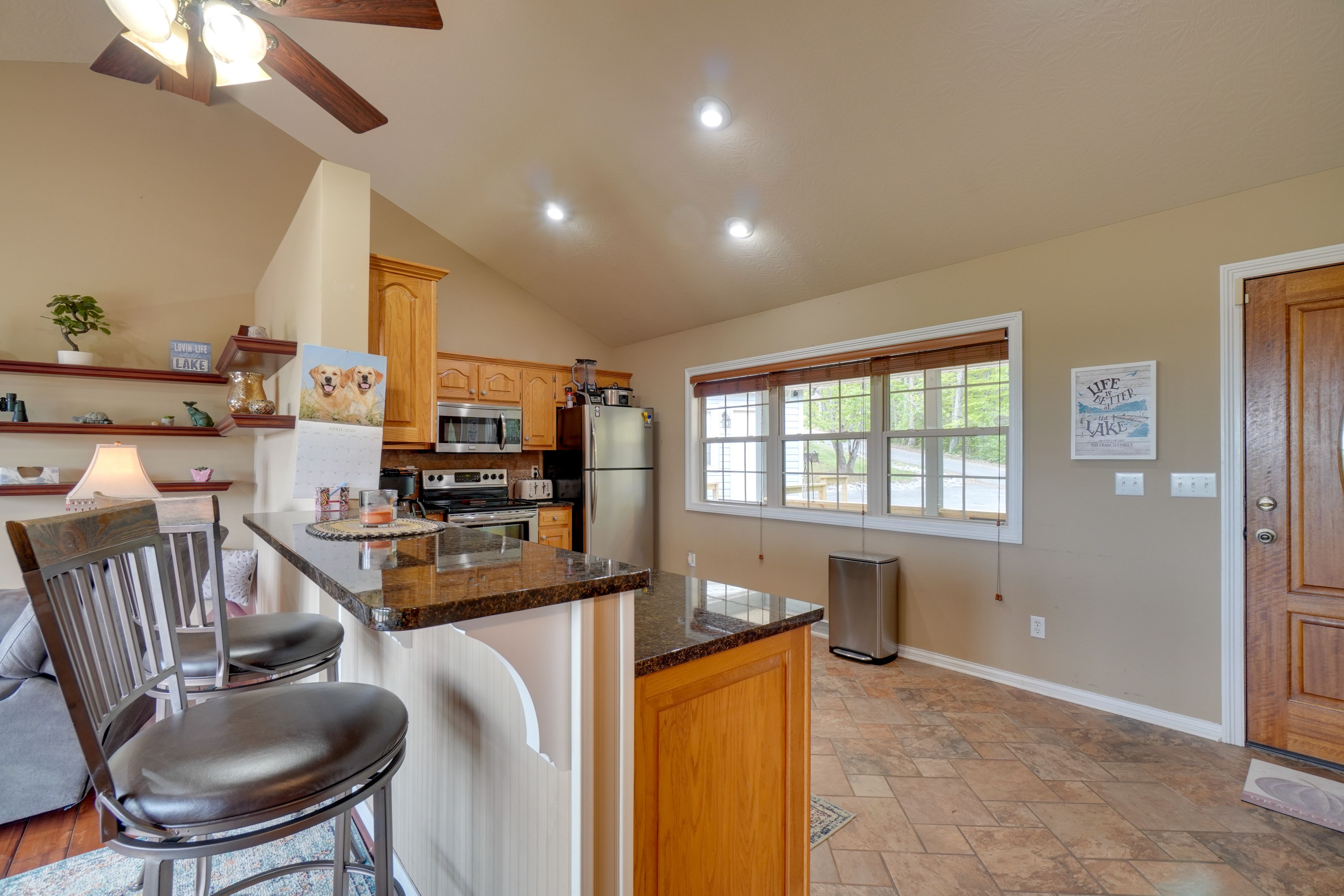 Kitchen | Main Floor