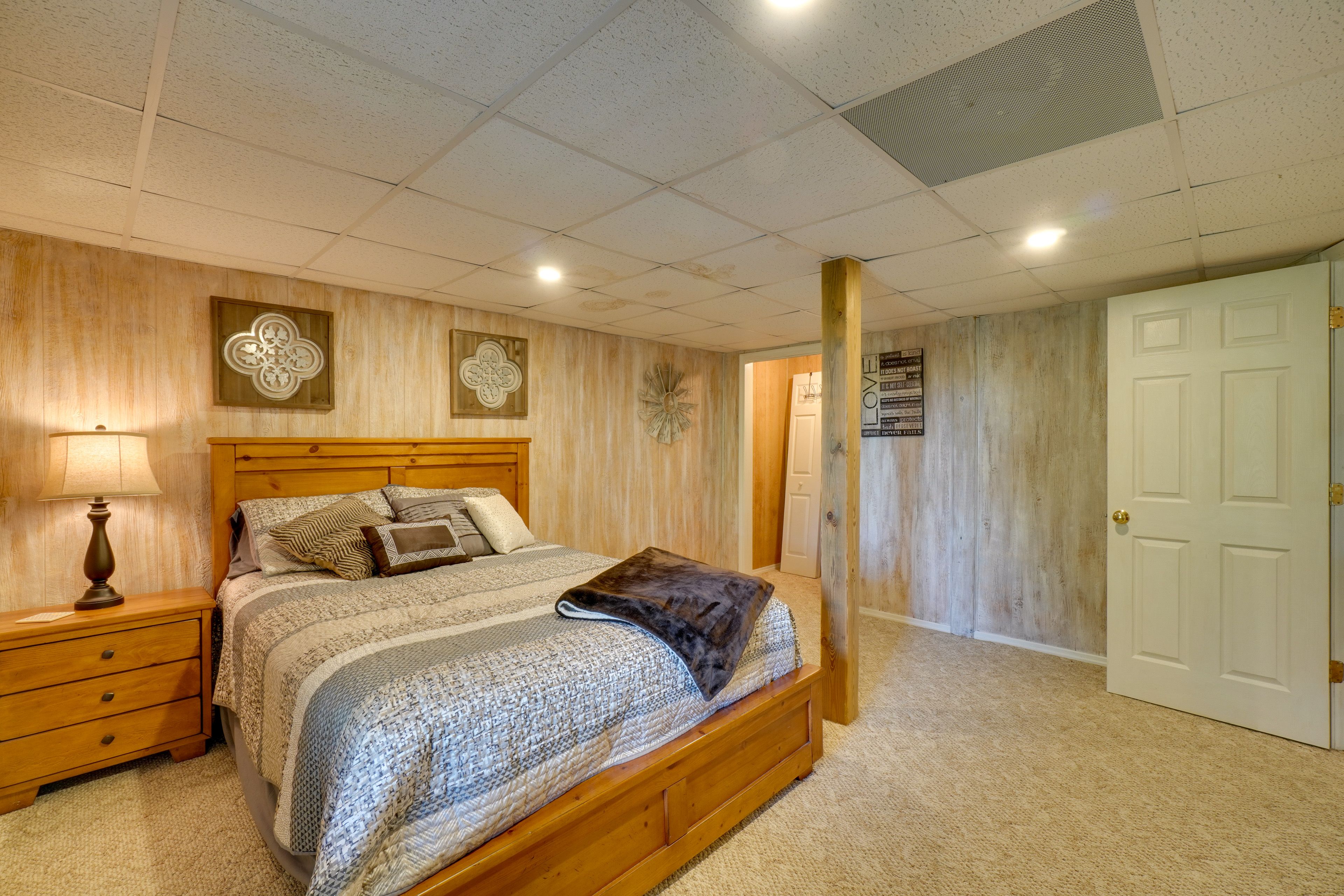 Bedroom 4 | Queen Bed | Lower Level