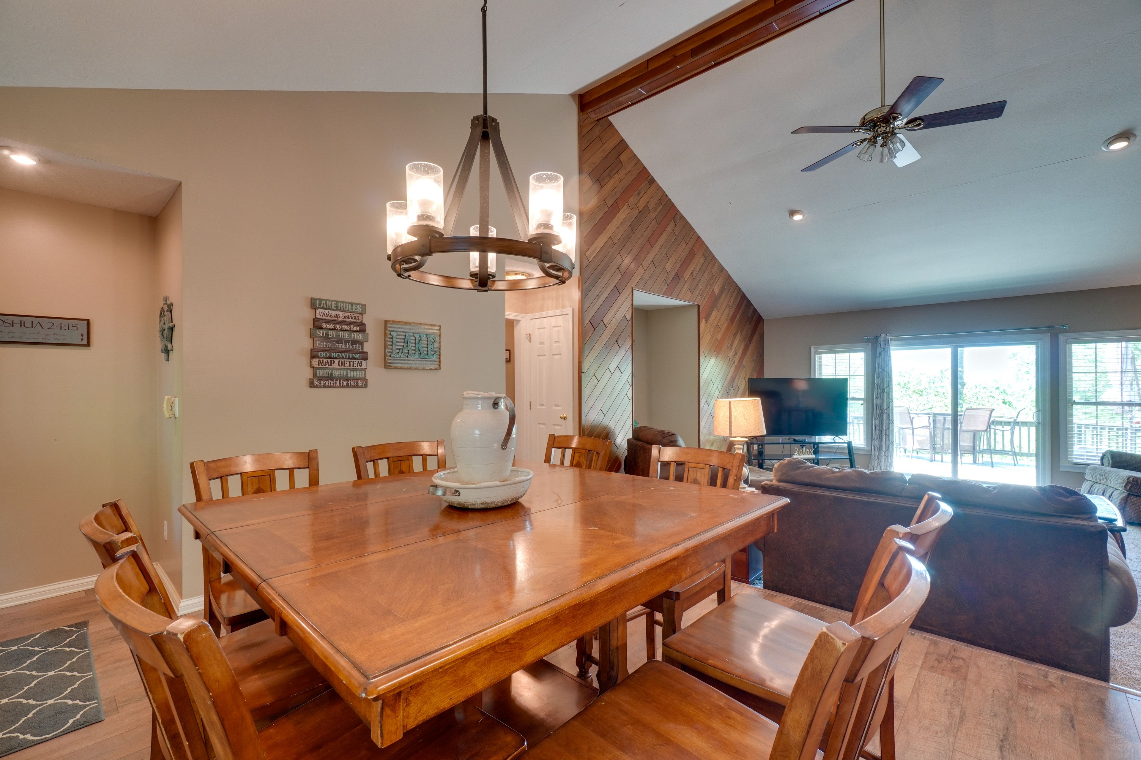 Dining Area | Main Level