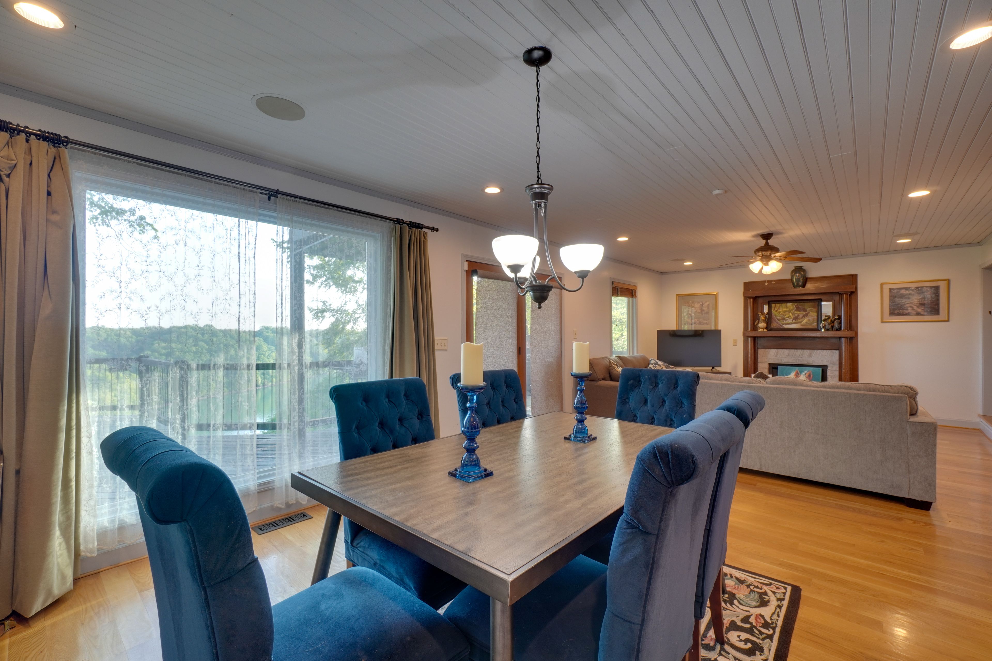 Dining Area | 1st Floor