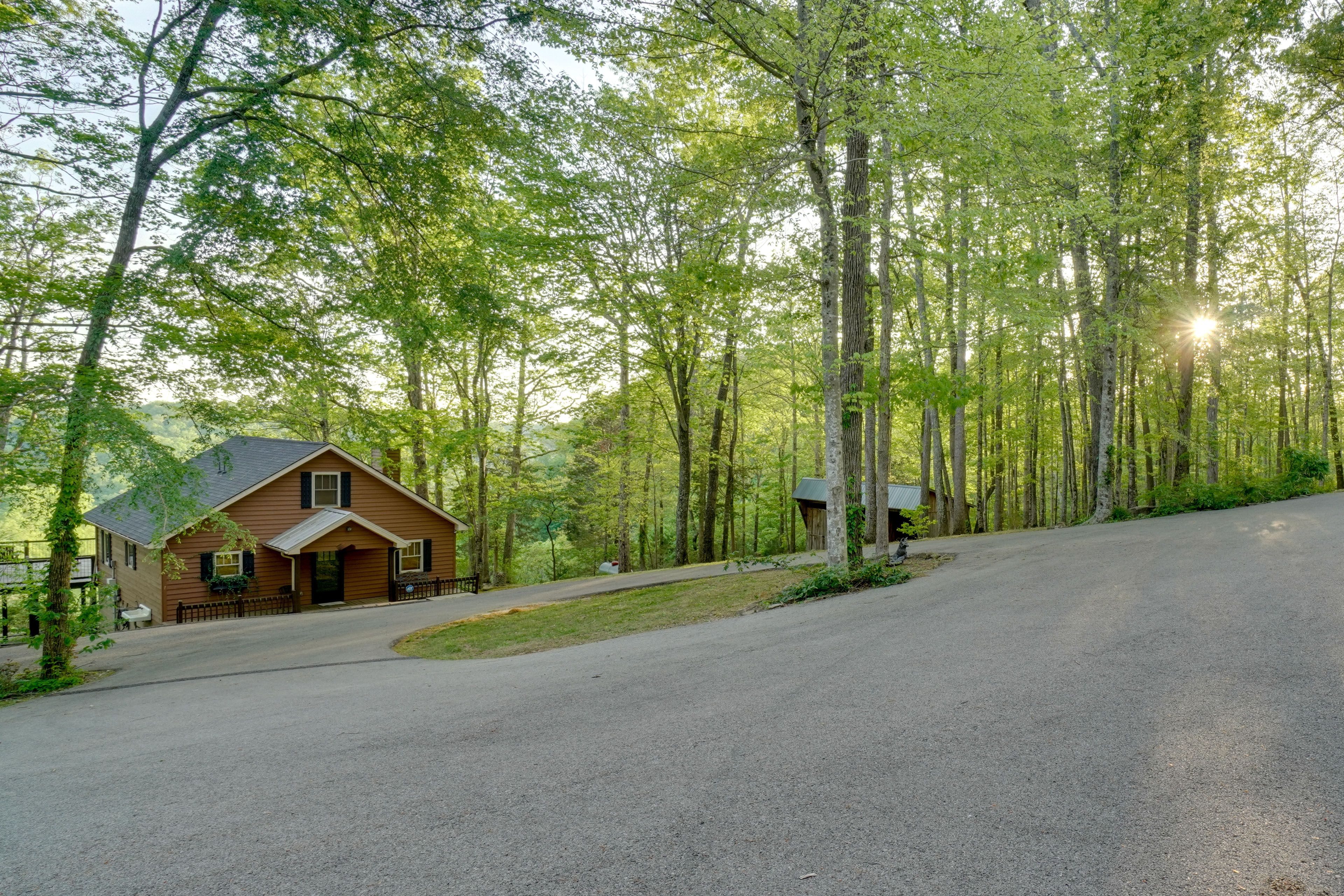 Driveway Parking | 2 Vehicles