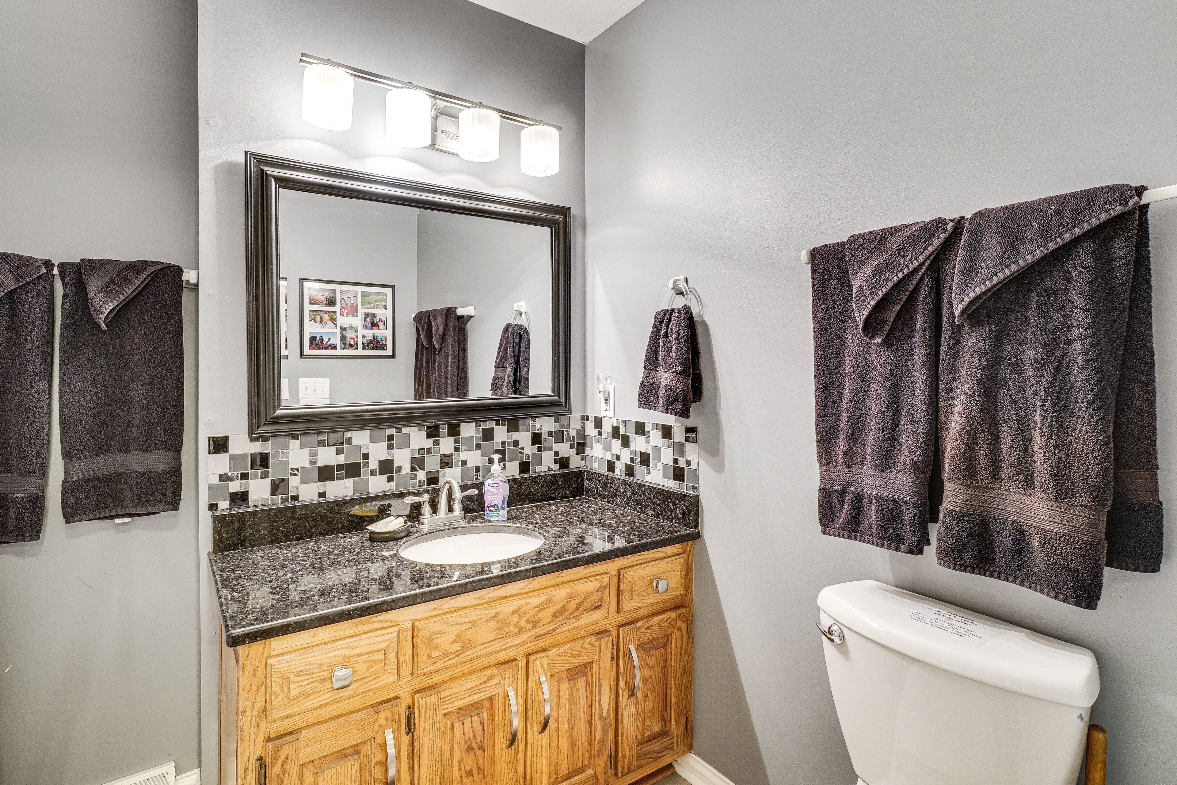 Bathroom | Main Level