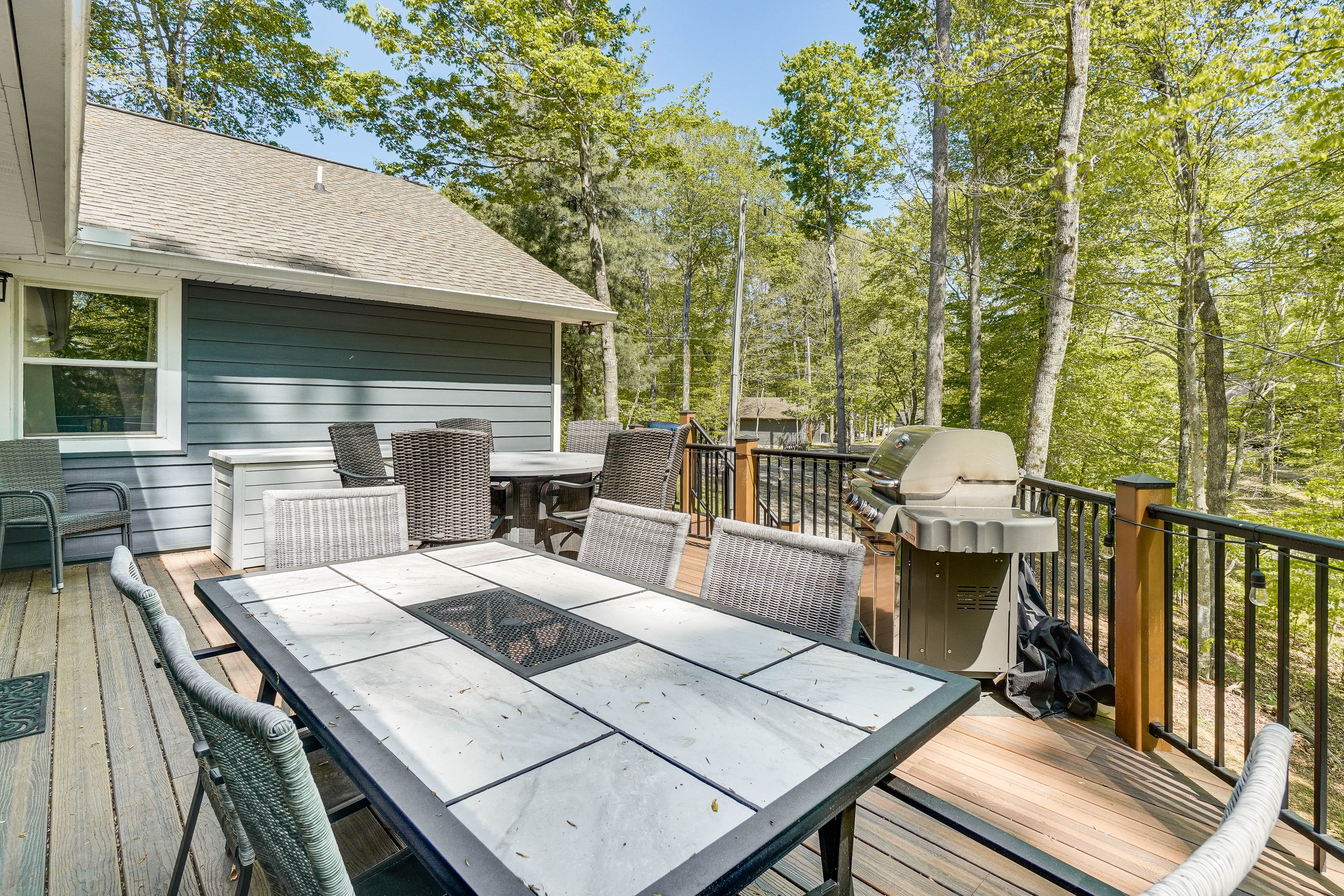 Furnished Deck