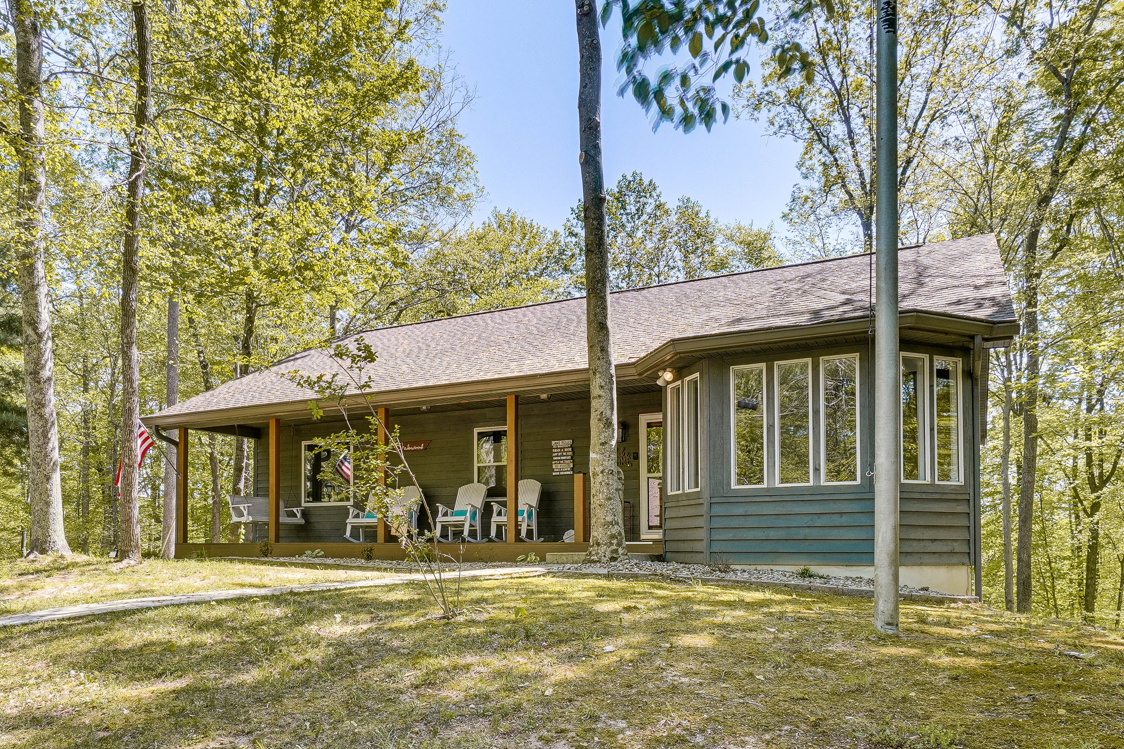 Exterior | 2-Story Home