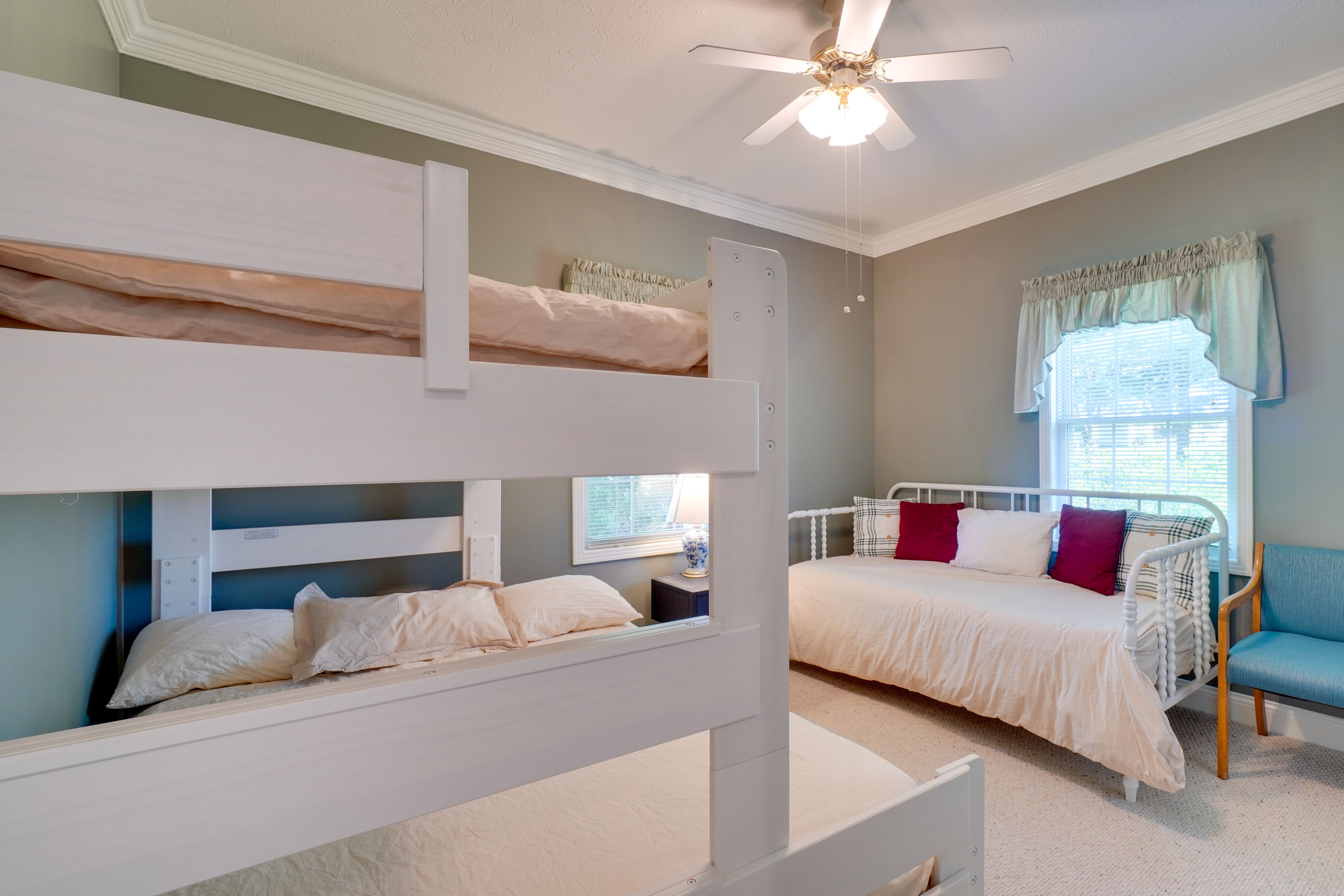 Bedroom 3 | Bunk Bed (Twin/Queen) | Twin Daybed