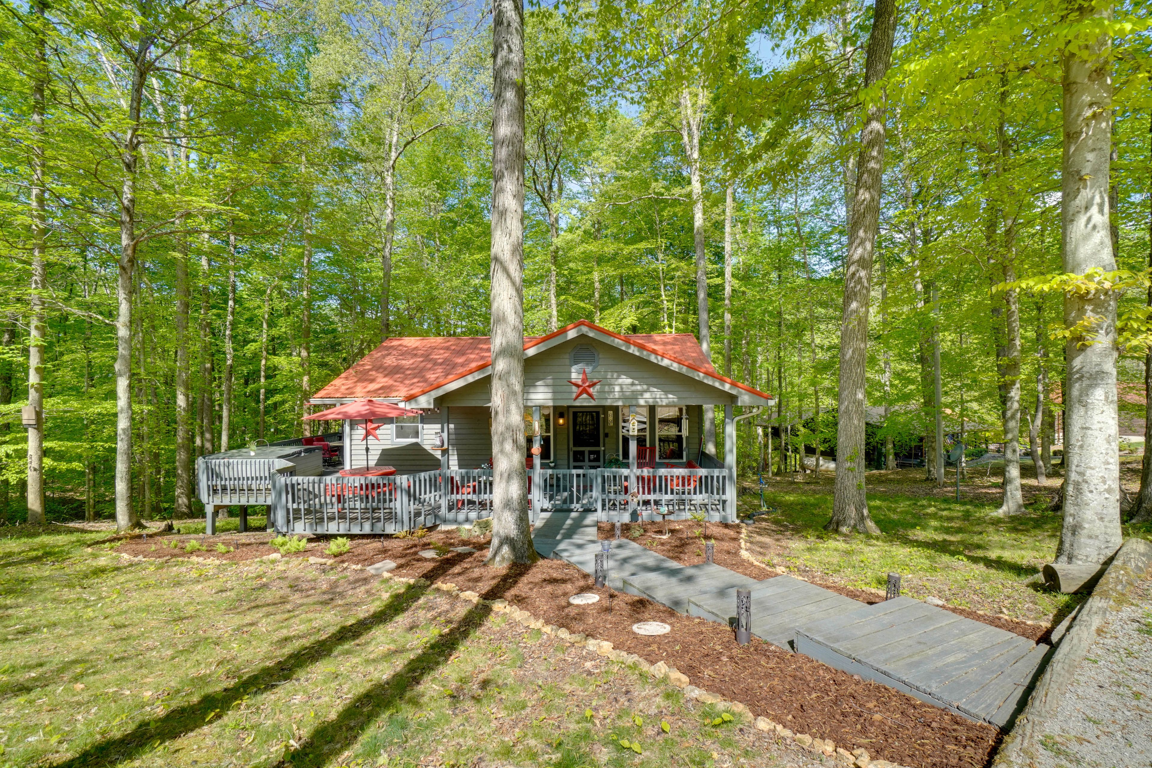 Parking | Driveway (3 Vehicles) | Boats Allowed