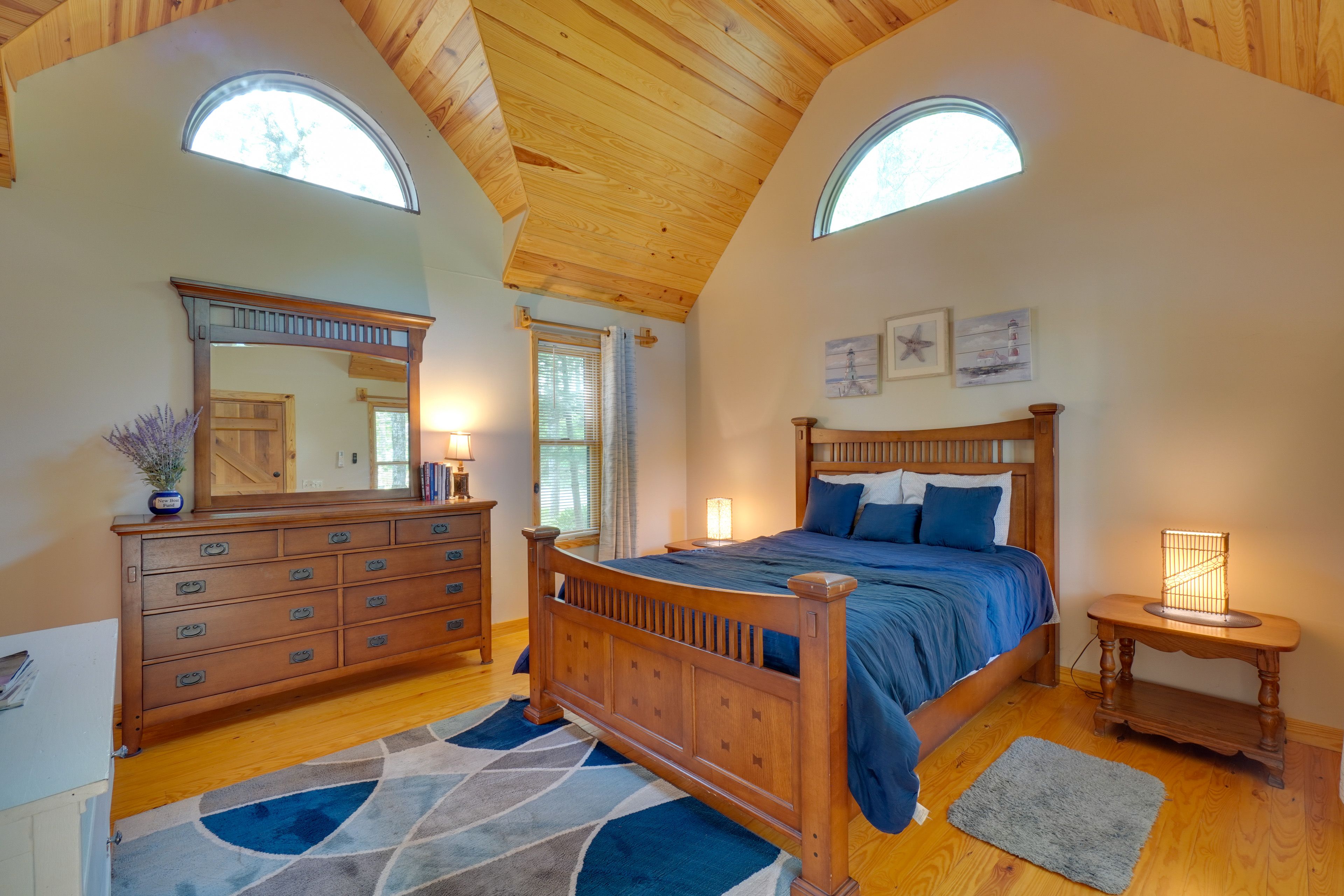 Bedroom 2 | Queen Bed | Main Level