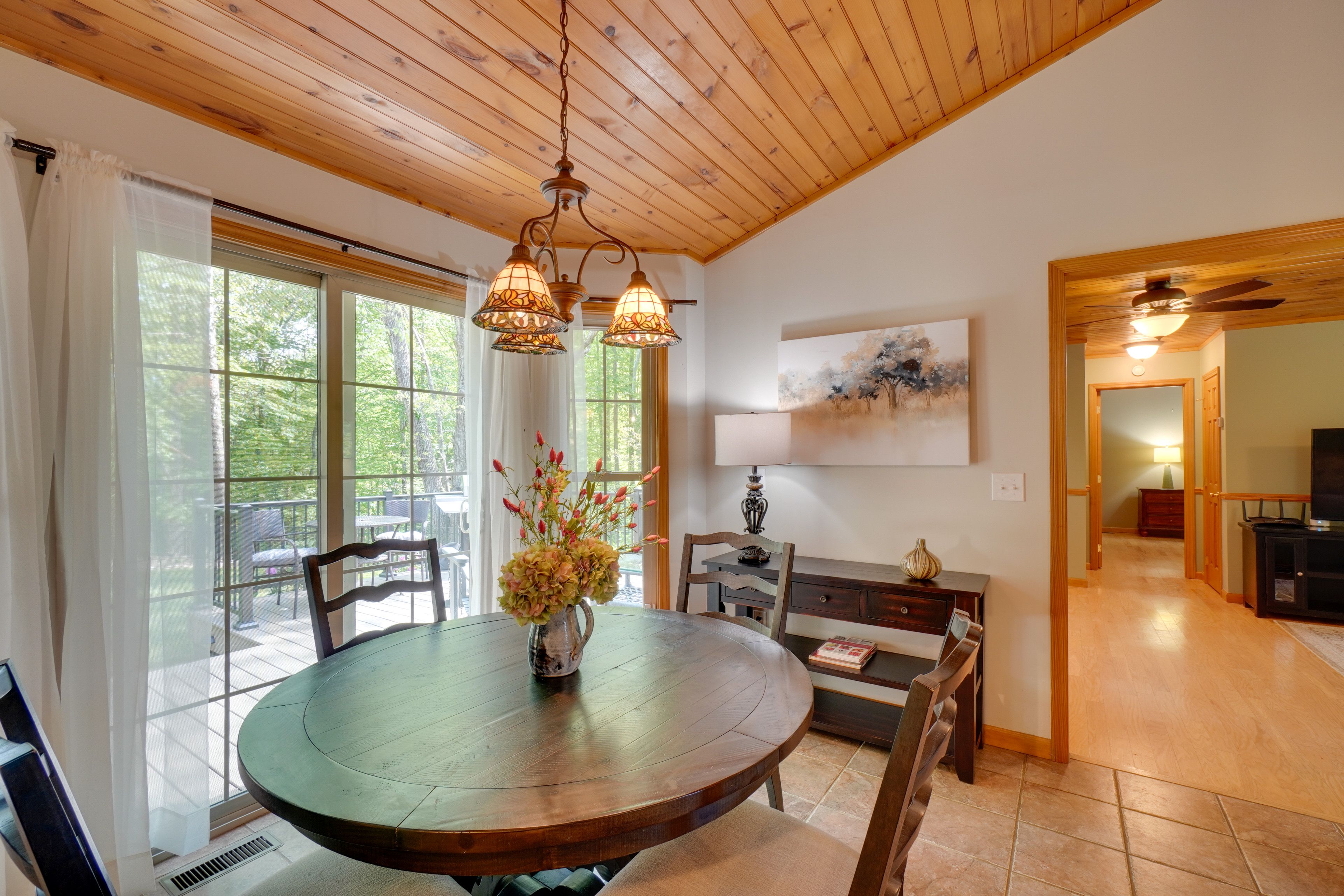 Dining Area | 1st Floor