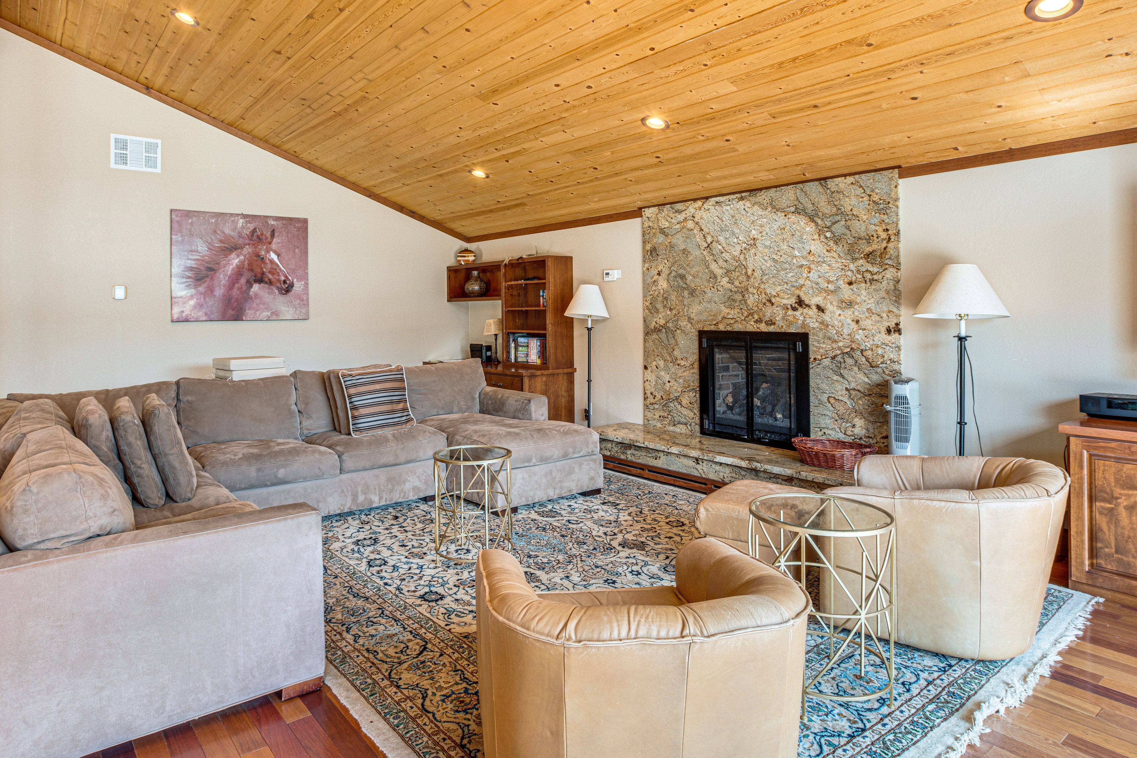 Living Room | Main Level