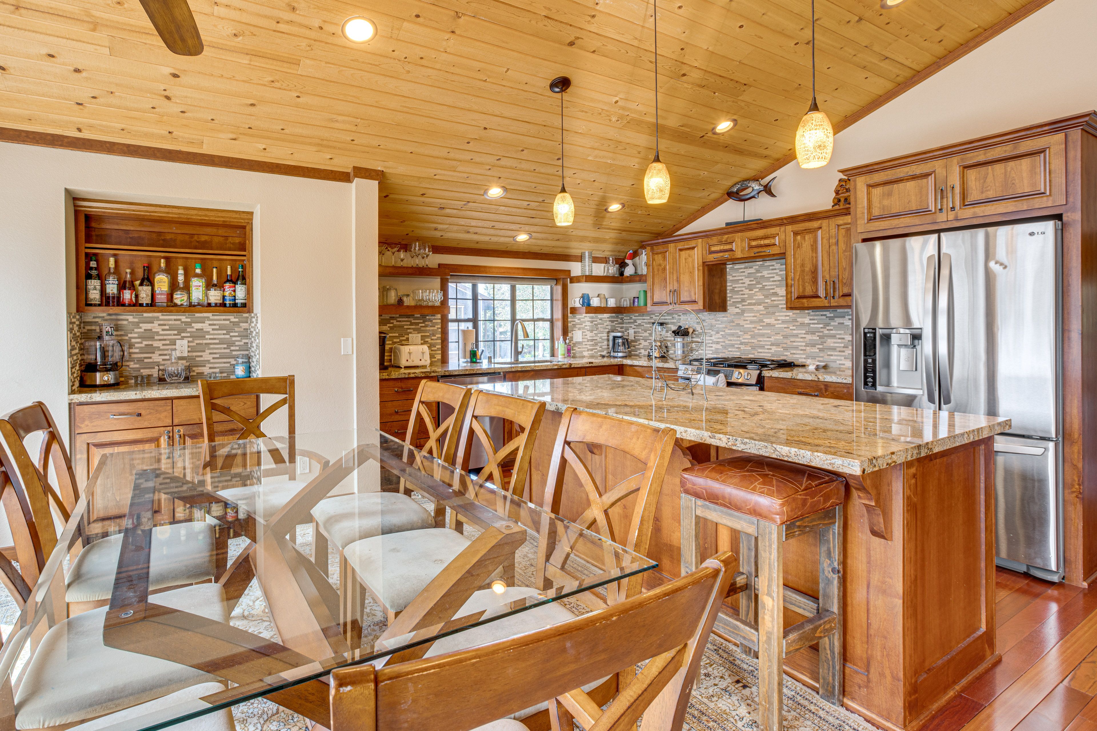 Dining Area | Main Level
