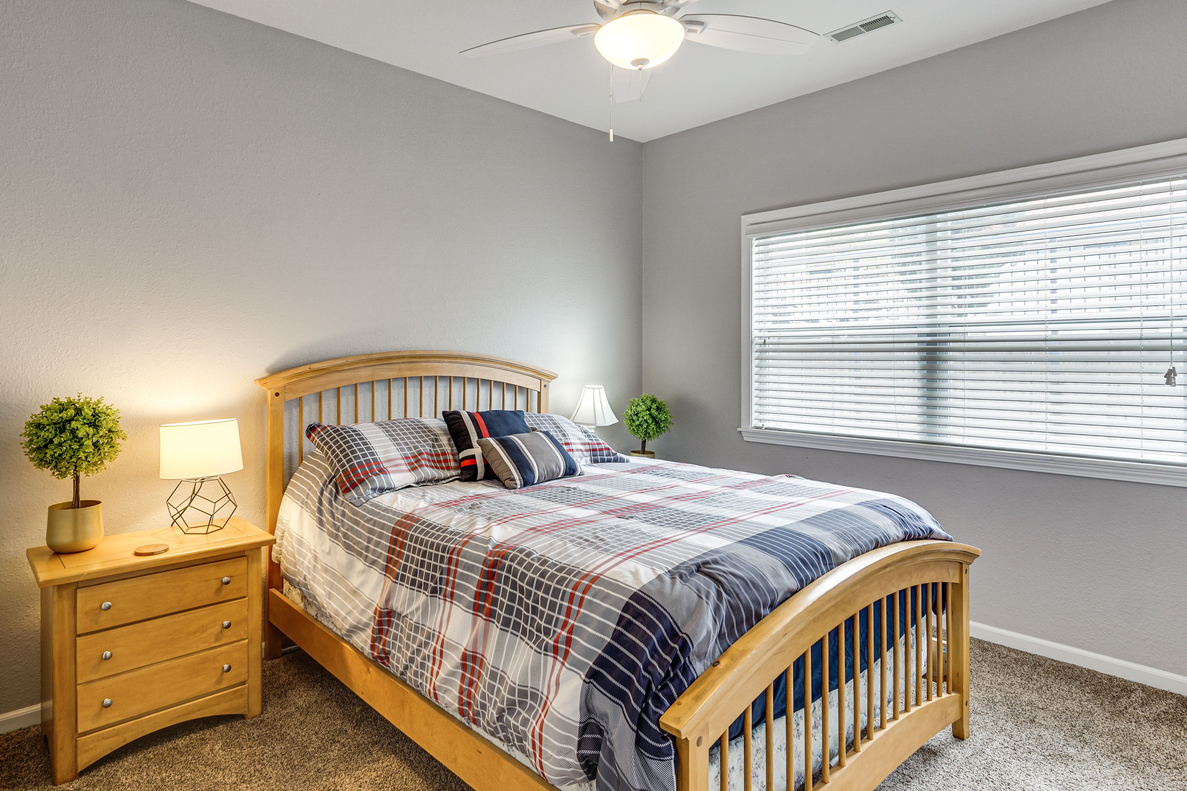 Bedroom 2 | Full Bed