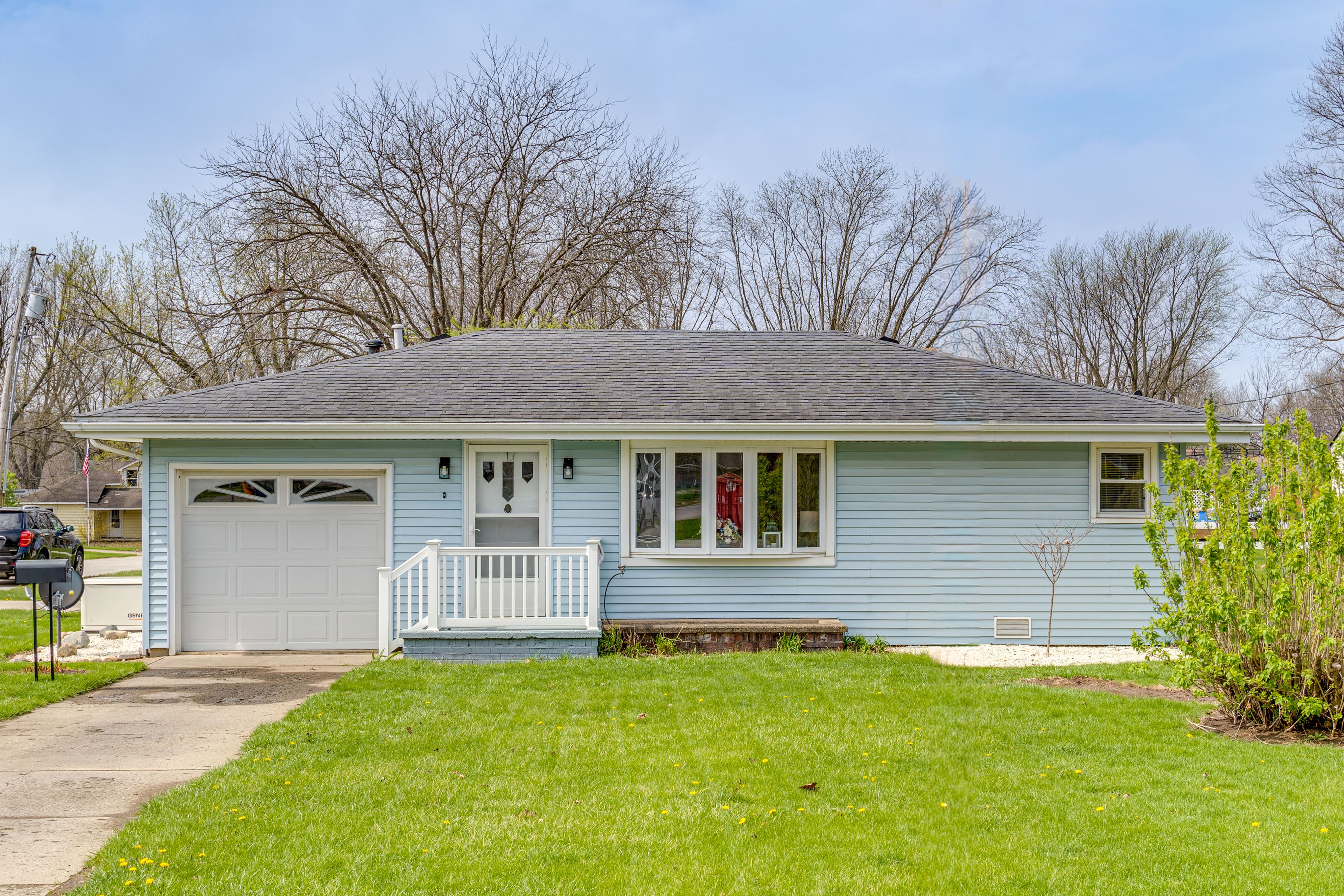 House Exterior | 2 Driveways (4 Vehicles Total)