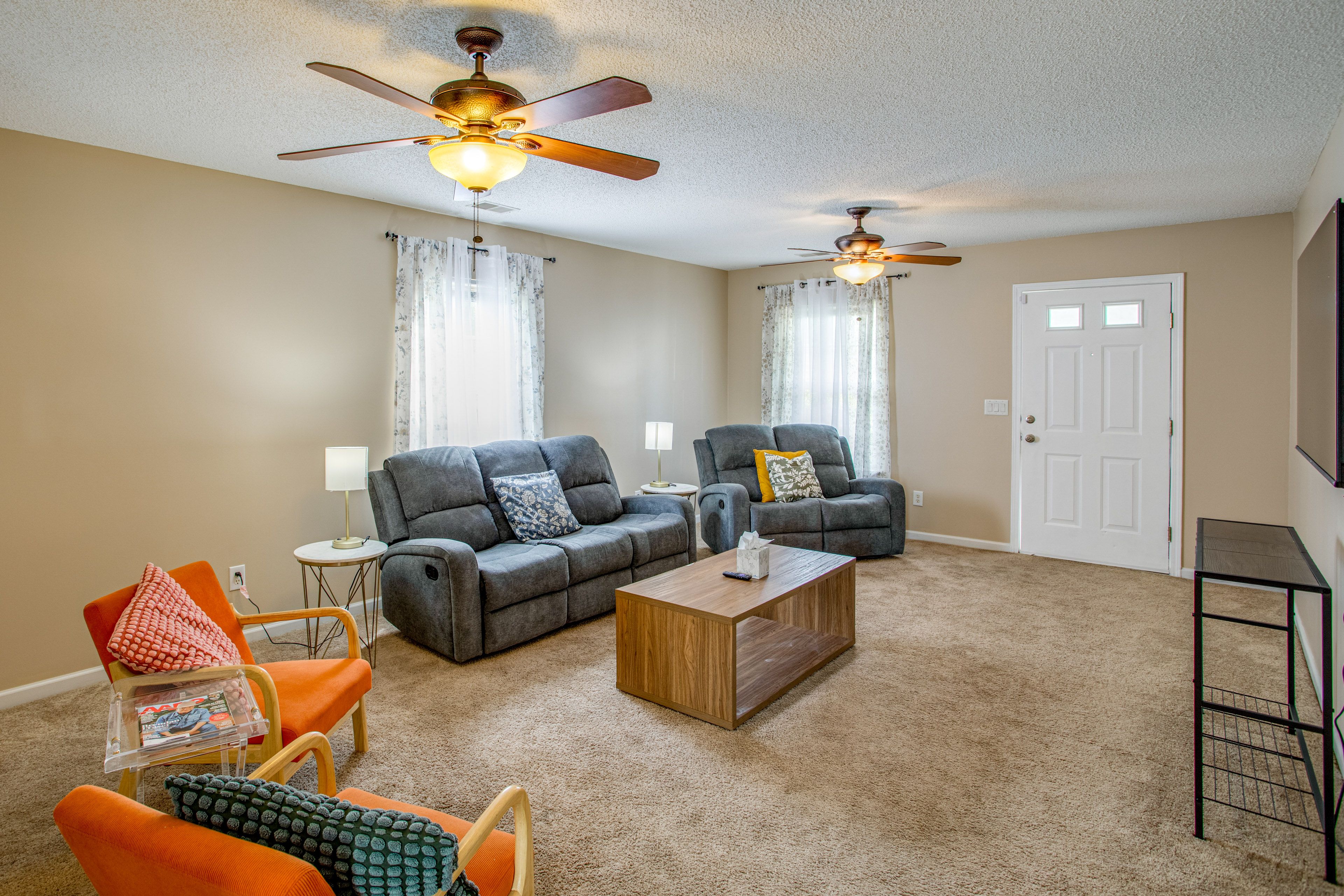 Living Room | Smart TV