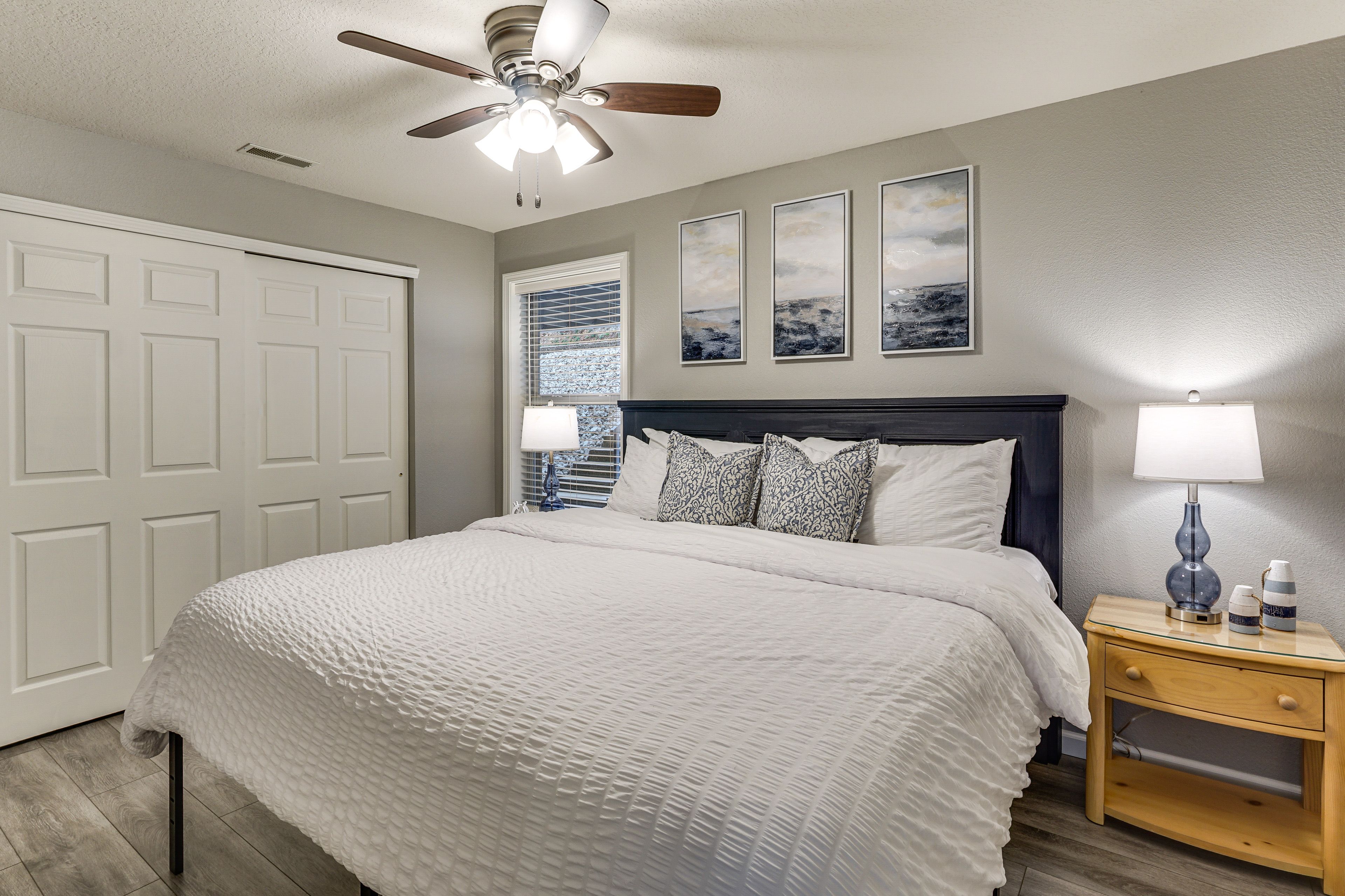 Bedroom 2 | King Bed